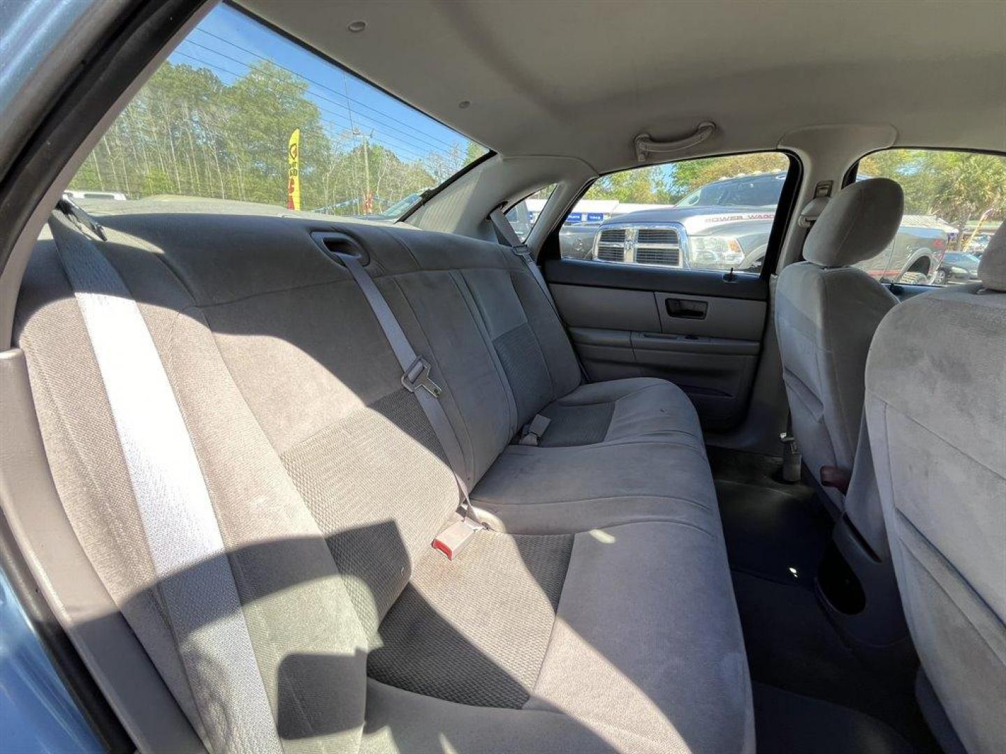 2007 Blue /Tan Ford Taurus (1FAFP53U57A) with an 3.0l V6 SFI 3.0l engine, Automatic transmission, located at 745 East Steele Rd., West Columbia, SC, 29170, (803) 755-9148, 33.927212, -81.148483 - CASH CAR! AS IS! AS IS! AS IS! - Photo#16