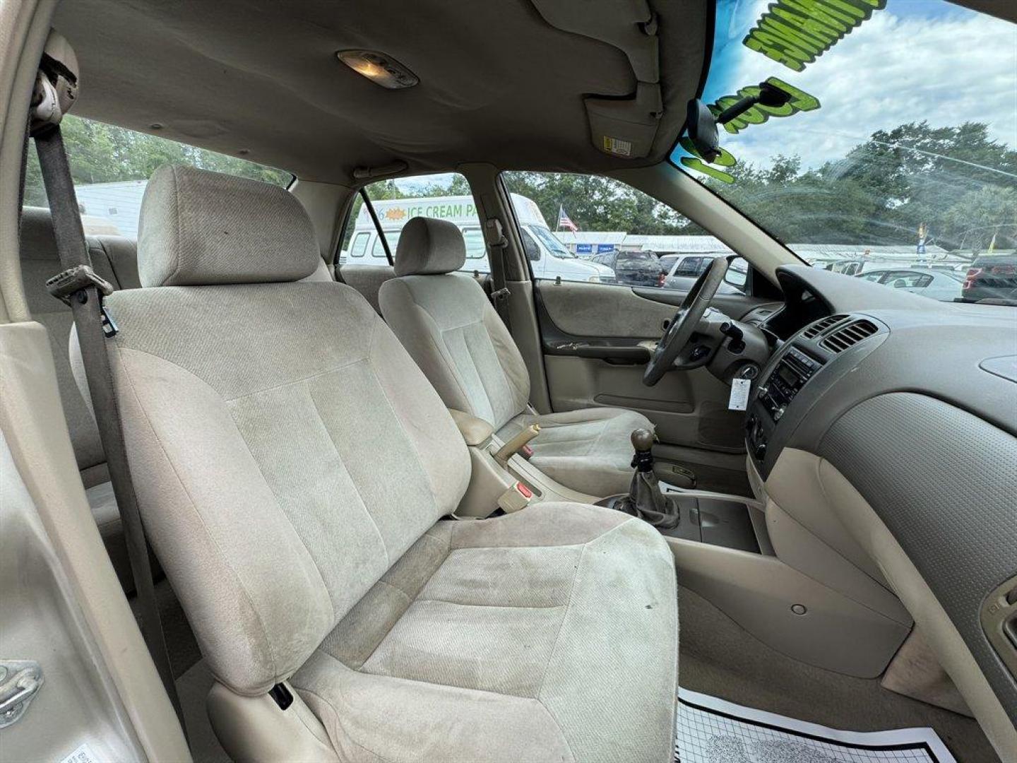 2001 Gold /Tan Mazda Protege (JM1BJ222210) with an 1.6l I-4 MPI Dohc 1.6l engine, Manual transmission, located at 745 East Steele Rd., West Columbia, SC, 29170, (803) 755-9148, 33.927212, -81.148483 - Special Internet Price! 2001 Mazda Protege - Photo#24