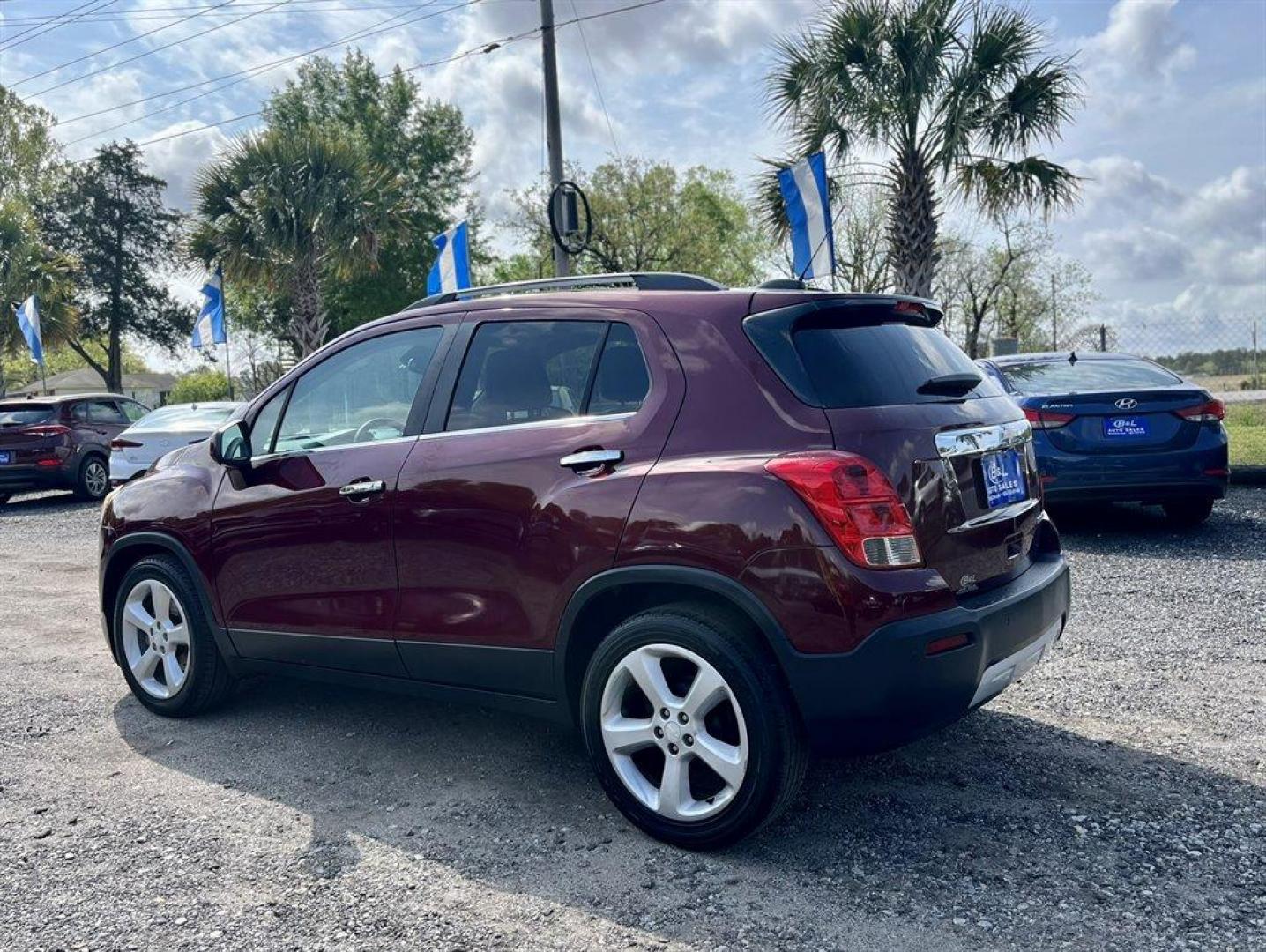 2016 Red /Black Chevrolet Trax (3GNCJMSB7GL) with an 1.4l I-4 MFI Dohc T/C 1.4 engine, Automatic transmission, located at 745 East Steele Rd., West Columbia, SC, 29170, (803) 755-9148, 33.927212, -81.148483 - Special Internet Price! 2016 Chevrolet Trax with Chevrolet MyLink radio, 7 diagonal color touch-screen, AM/FM stereo, Backup camera, Cruise control, Air conditioning, Remote vehicle starter system, Remote Keyless Entry, Leather interior, Powered driver seat, Powered windows, Powered door locks, Plus - Photo#1