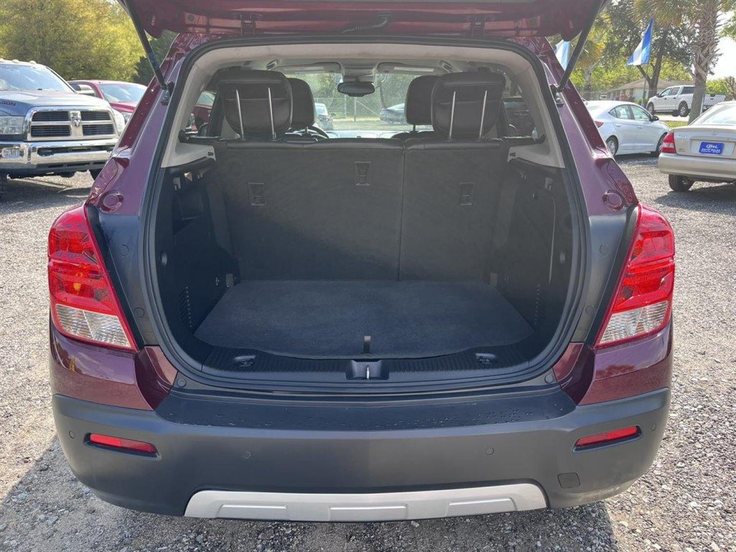 2016 Red /Black Chevrolet Trax (3GNCJMSB7GL) with an 1.4l I-4 MFI Dohc T/C 1.4 engine, Automatic transmission, located at 745 East Steele Rd., West Columbia, SC, 29170, (803) 755-9148, 33.927212, -81.148483 - Special Internet Price! 2016 Chevrolet Trax with Chevrolet MyLink radio, 7 diagonal color touch-screen, AM/FM stereo, Backup camera, Cruise control, Air conditioning, Remote vehicle starter system, Remote Keyless Entry, Leather interior, Powered driver seat, Powered windows, Powered door locks, Plus - Photo#29