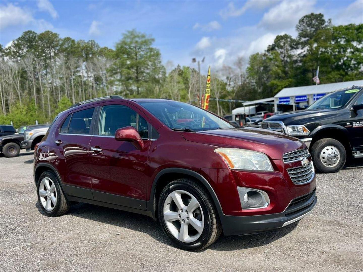 2016 Red /Black Chevrolet Trax (3GNCJMSB7GL) with an 1.4l I-4 MFI Dohc T/C 1.4 engine, Automatic transmission, located at 745 East Steele Rd., West Columbia, SC, 29170, (803) 755-9148, 33.927212, -81.148483 - Special Internet Price! 2016 Chevrolet Trax with Chevrolet MyLink radio, 7 diagonal color touch-screen, AM/FM stereo, Backup camera, Cruise control, Air conditioning, Remote vehicle starter system, Remote Keyless Entry, Leather interior, Powered driver seat, Powered windows, Powered door locks, Plus - Photo#3