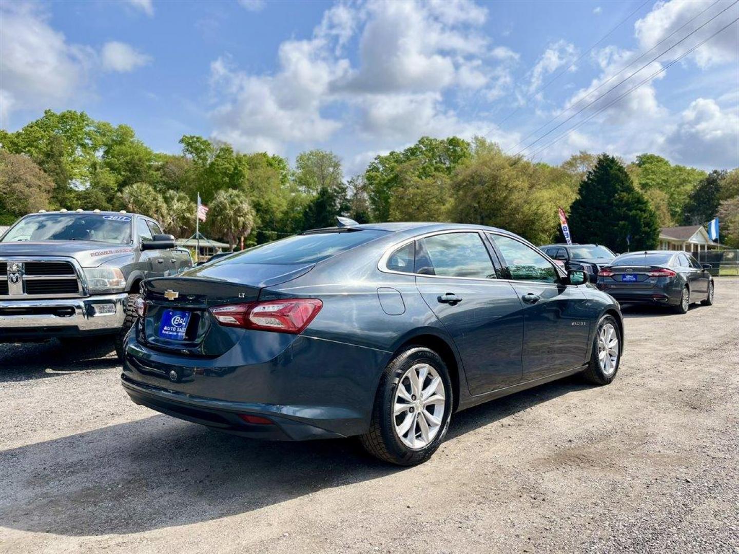 2019 Grey /Black Chevrolet Malibu (1G1ZD5ST4KF) with an 1.5l I-4 DI Dohc T/C 1.5l engine, Automatic transmission, located at 745 East Steele Rd., West Columbia, SC, 29170, (803) 755-9148, 33.927212, -81.148483 - Special Internet Price! 2019 Chevrolet Malibu with Bluetooth, 8 diagonal color touchscreen, AM/FM stereo, Backup camera, Cruise control, Air conditioning, Keyless entry, Cloth interior, Front bucket seats, Rear 60/40 split-folding seats, Powered windows, Powered door locks, Plus more! - Photo#2