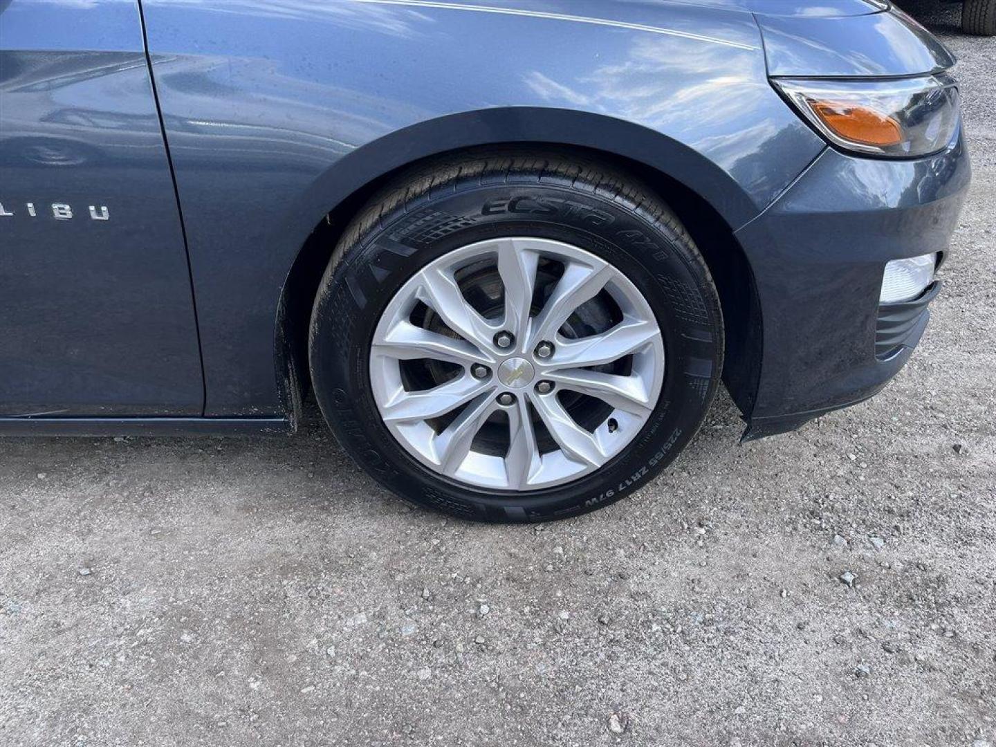 2019 Grey /Black Chevrolet Malibu (1G1ZD5ST4KF) with an 1.5l I-4 DI Dohc T/C 1.5l engine, Automatic transmission, located at 745 East Steele Rd., West Columbia, SC, 29170, (803) 755-9148, 33.927212, -81.148483 - Special Internet Price! 2019 Chevrolet Malibu with Bluetooth, 8 diagonal color touchscreen, AM/FM stereo, Backup camera, Cruise control, Air conditioning, Keyless entry, Cloth interior, Front bucket seats, Rear 60/40 split-folding seats, Powered windows, Powered door locks, Plus more! - Photo#30