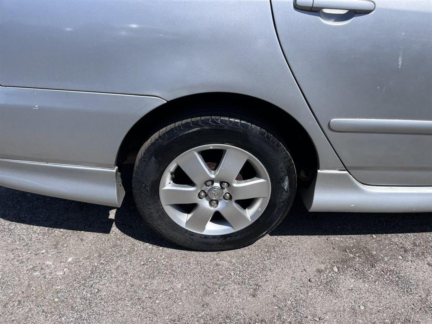 2006 Red /Grey Toyota Corolla (2T1BR32E66C) with an 1.8l I-4 EFI Dohc 1.8l engine, Automatic transmission, located at 745 East Steele Rd., West Columbia, SC, 29170, (803) 755-9148, 33.927212, -81.148483 - Special Internet Price! 2006 Toyota Corolla S with AM/FM stereo, Cruise control, Air conditioning, Cloth interior, 60/40 split fold-down rear seat, Powered windows, Powered door locks, Plus more! - Photo#20