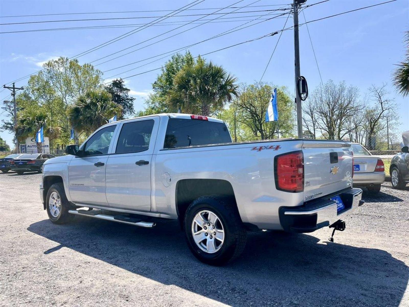 2014 Silver /Grey Chevrolet Silverado 1500 (3GCUKREH6EG) with an 4.3l V6 DI VVT Flex 4.3l engine, Automatic transmission, located at 745 East Steele Rd., West Columbia, SC, 29170, (803) 755-9148, 33.927212, -81.148483 - Special Internet Price! 2014 Chevrolet Silverado 1500 LT with Chevrolet MyLink audio system, 4.2 diagonal color screen with AM/FM stereo, Cruise control, Air conditioning, Cloth front 40/20/40 split-bench, Rear 60/40 folding bench, Powered windows, Powered door locks, Plus more! - Photo #1