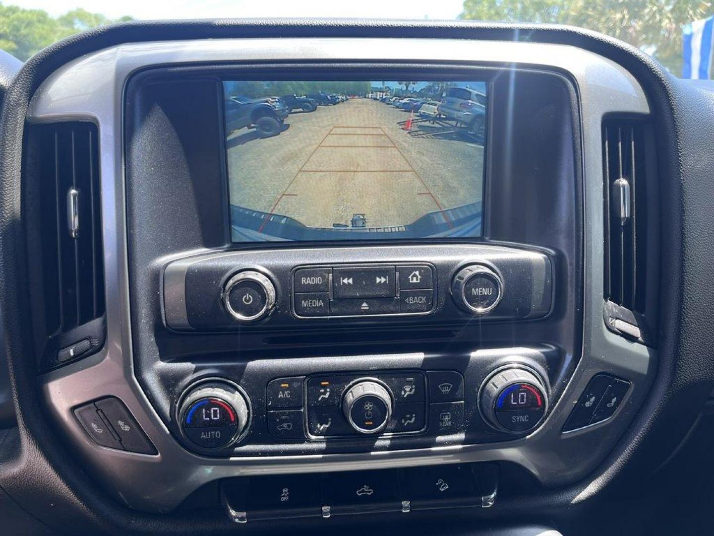 2018 Silver /Black Chevrolet Silverado 1500 (3GCUKREC9J5) with an 5.3l V8 DI VVT Flex 5.3l engine, Automatic transmission, located at 745 East Steele Rd., West Columbia, SC, 29170, (803) 755-9148, 33.927212, -81.148483 - Special Internet Price! 2018 Chevrolet Silverado 1500 LT Z71 with Chevrolet MyLink Radio with 8 diagonal color touch-screen, AM/FM stereo, Backup camera, Navigation, Cruise control, Air conditioning, Remote keyless entry, Cloth interior, Rear 60/40 folding bench, Powered windows, Powered door locks, - Photo#13