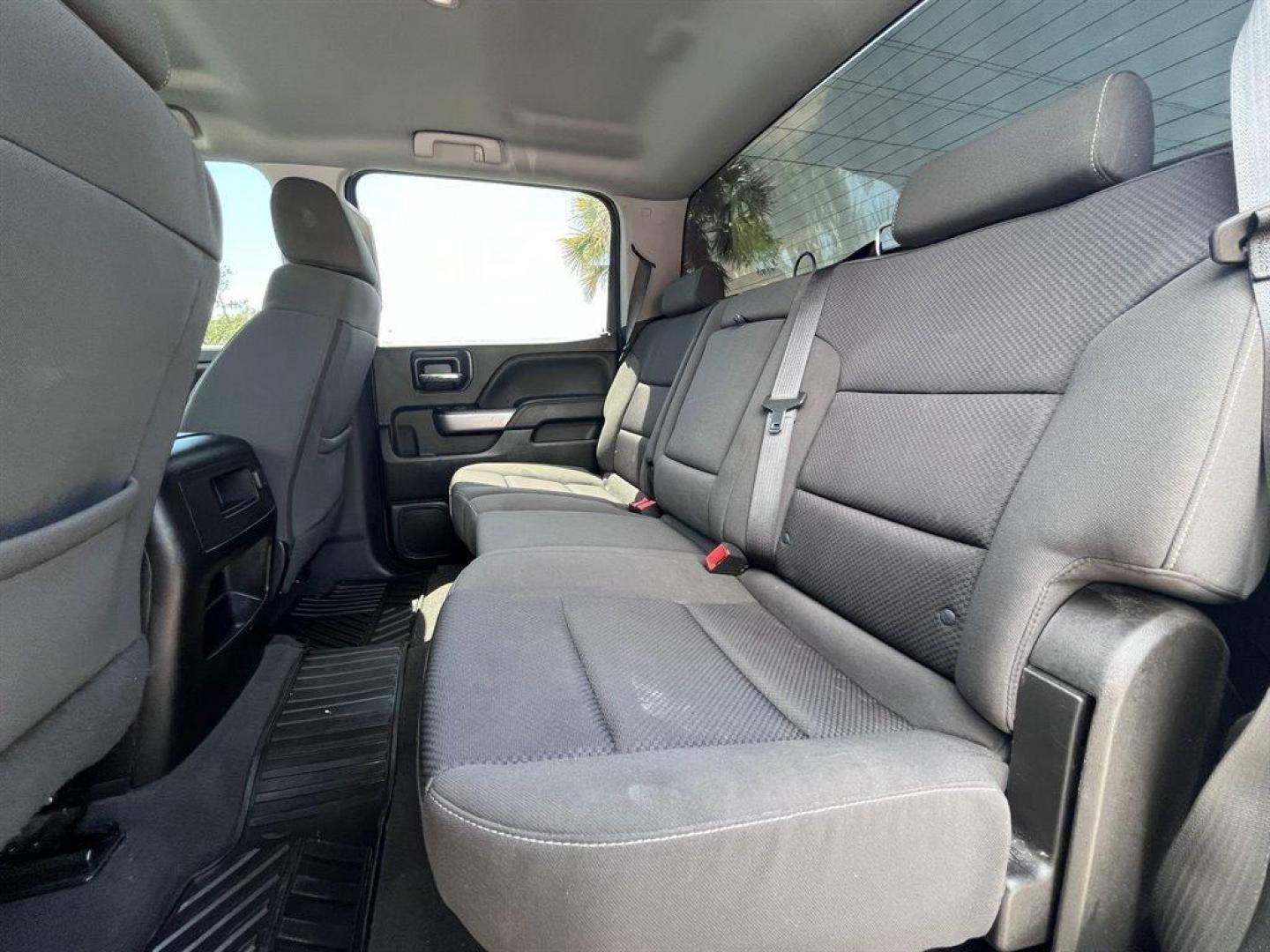 2018 Silver /Black Chevrolet Silverado 1500 (3GCUKREC9J5) with an 5.3l V8 DI VVT Flex 5.3l engine, Automatic transmission, located at 745 East Steele Rd., West Columbia, SC, 29170, (803) 755-9148, 33.927212, -81.148483 - Special Internet Price! 2018 Chevrolet Silverado 1500 LT Z71 with Chevrolet MyLink Radio with 8 diagonal color touch-screen, AM/FM stereo, Backup camera, Navigation, Cruise control, Air conditioning, Remote keyless entry, Cloth interior, Rear 60/40 folding bench, Powered windows, Powered door locks, - Photo#22