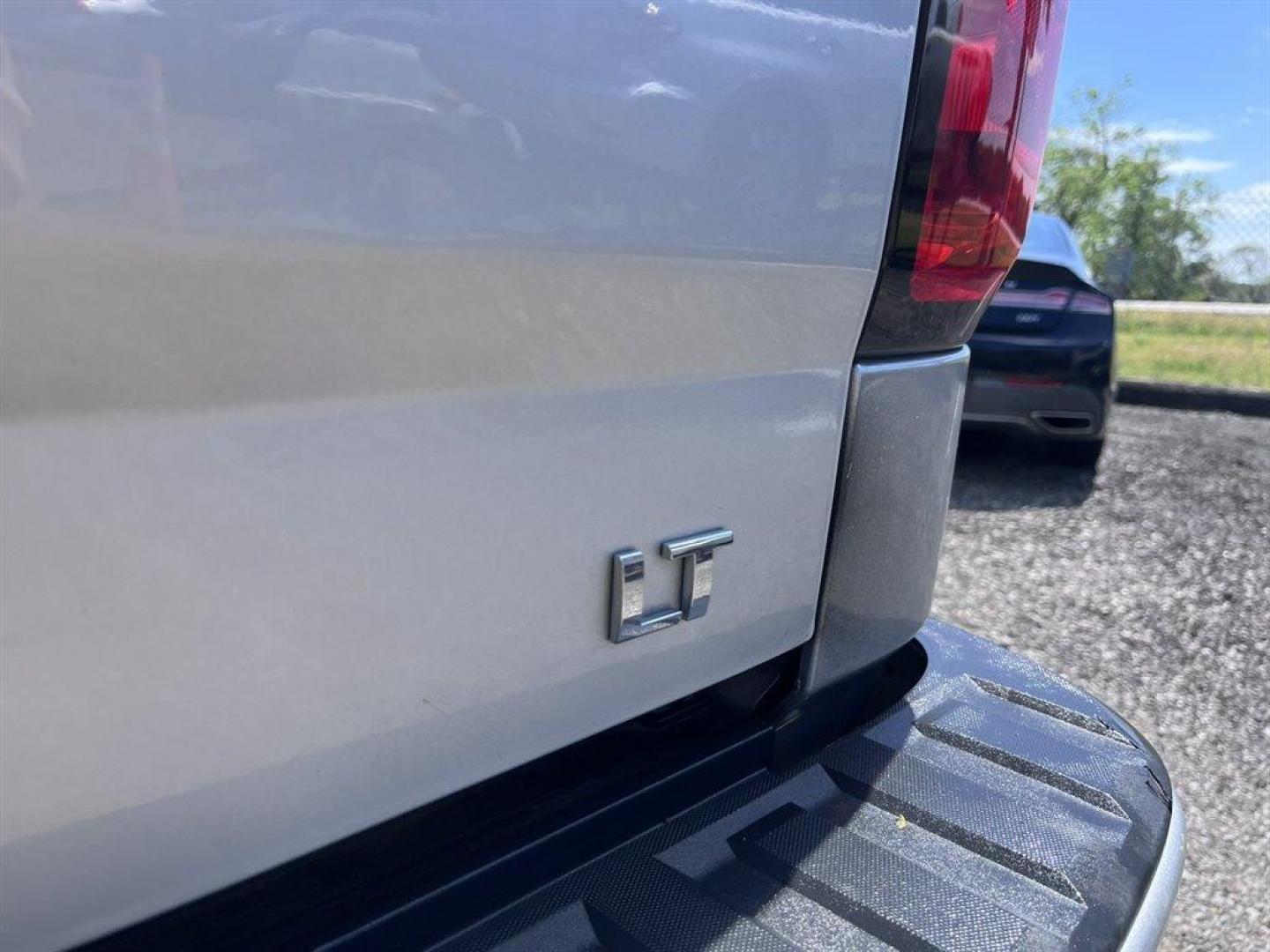 2018 Silver /Black Chevrolet Silverado 1500 (3GCUKREC9J5) with an 5.3l V8 DI VVT Flex 5.3l engine, Automatic transmission, located at 745 East Steele Rd., West Columbia, SC, 29170, (803) 755-9148, 33.927212, -81.148483 - Special Internet Price! 2018 Chevrolet Silverado 1500 LT Z71 with Chevrolet MyLink Radio with 8 diagonal color touch-screen, AM/FM stereo, Backup camera, Navigation, Cruise control, Air conditioning, Remote keyless entry, Cloth interior, Rear 60/40 folding bench, Powered windows, Powered door locks, - Photo#30