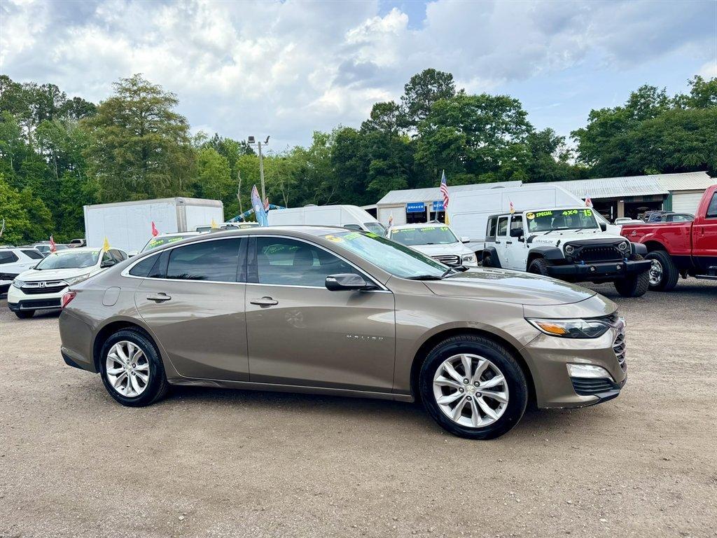 2020 Bronze /Black Chevrolet Malibu (1G1ZD5ST7LF) with an 1.5l I-4 DI Dohc T/C 1.5l engine, Automatic transmission, located at 745 East Steele Rd., West Columbia, SC, 29170, (803) 755-9148, 33.927212, -81.148483 - Photo#2