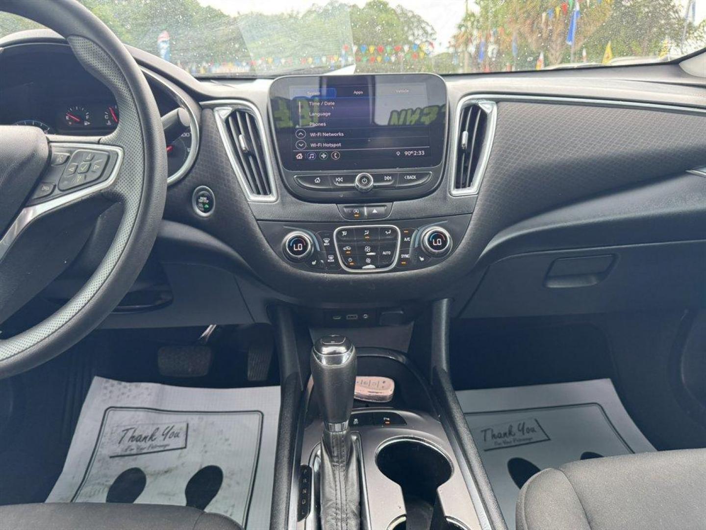 2020 Bronze /Black Chevrolet Malibu (1G1ZD5ST7LF) with an 1.5l I-4 DI Dohc T/C 1.5l engine, Automatic transmission, located at 745 East Steele Rd., West Columbia, SC, 29170, (803) 755-9148, 33.927212, -81.148483- Photo#11