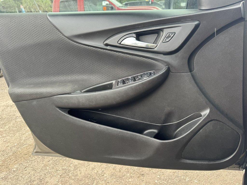2020 Bronze /Black Chevrolet Malibu (1G1ZD5ST7LF) with an 1.5l I-4 DI Dohc T/C 1.5l engine, Automatic transmission, located at 745 East Steele Rd., West Columbia, SC, 29170, (803) 755-9148, 33.927212, -81.148483 - Photo#15