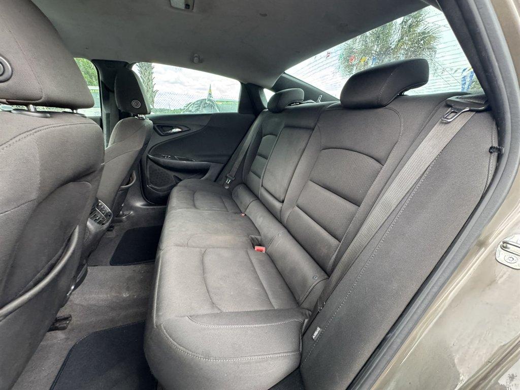 2020 Bronze /Black Chevrolet Malibu (1G1ZD5ST7LF) with an 1.5l I-4 DI Dohc T/C 1.5l engine, Automatic transmission, located at 745 East Steele Rd., West Columbia, SC, 29170, (803) 755-9148, 33.927212, -81.148483 - Photo#20