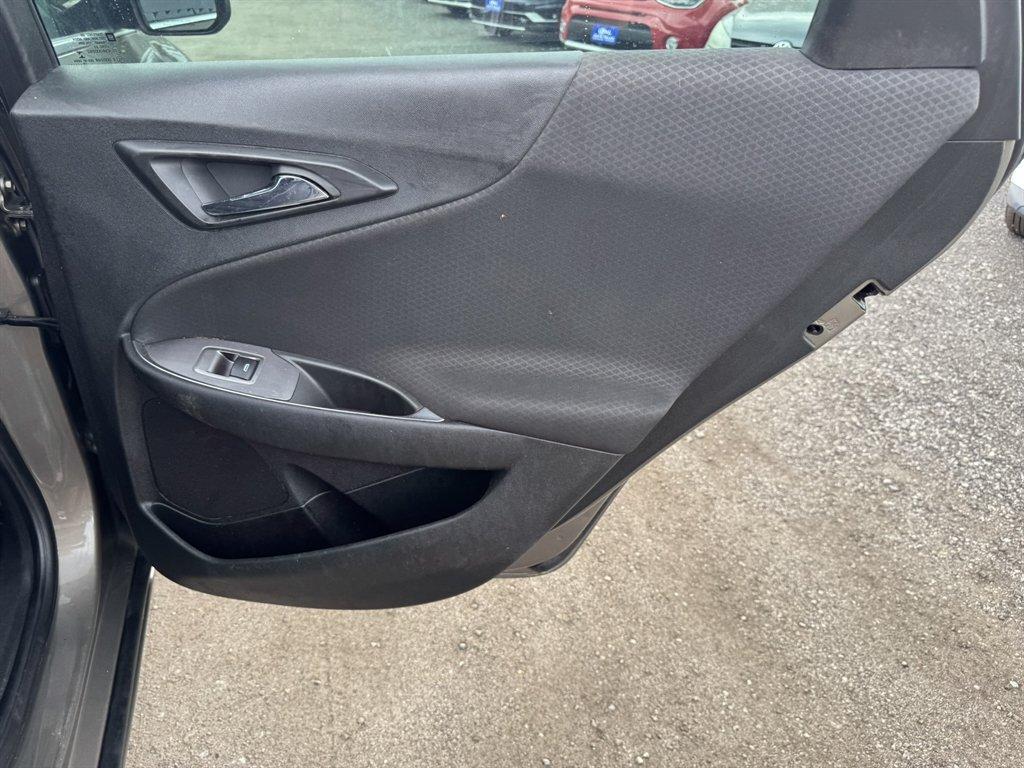 2020 Bronze /Black Chevrolet Malibu (1G1ZD5ST7LF) with an 1.5l I-4 DI Dohc T/C 1.5l engine, Automatic transmission, located at 745 East Steele Rd., West Columbia, SC, 29170, (803) 755-9148, 33.927212, -81.148483 - Photo#21