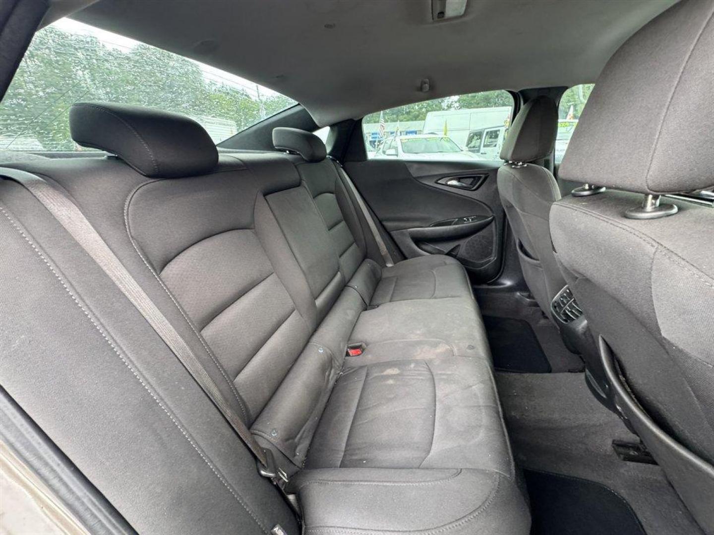 2020 Bronze /Black Chevrolet Malibu (1G1ZD5ST7LF) with an 1.5l I-4 DI Dohc T/C 1.5l engine, Automatic transmission, located at 745 East Steele Rd., West Columbia, SC, 29170, (803) 755-9148, 33.927212, -81.148483- Photo#22