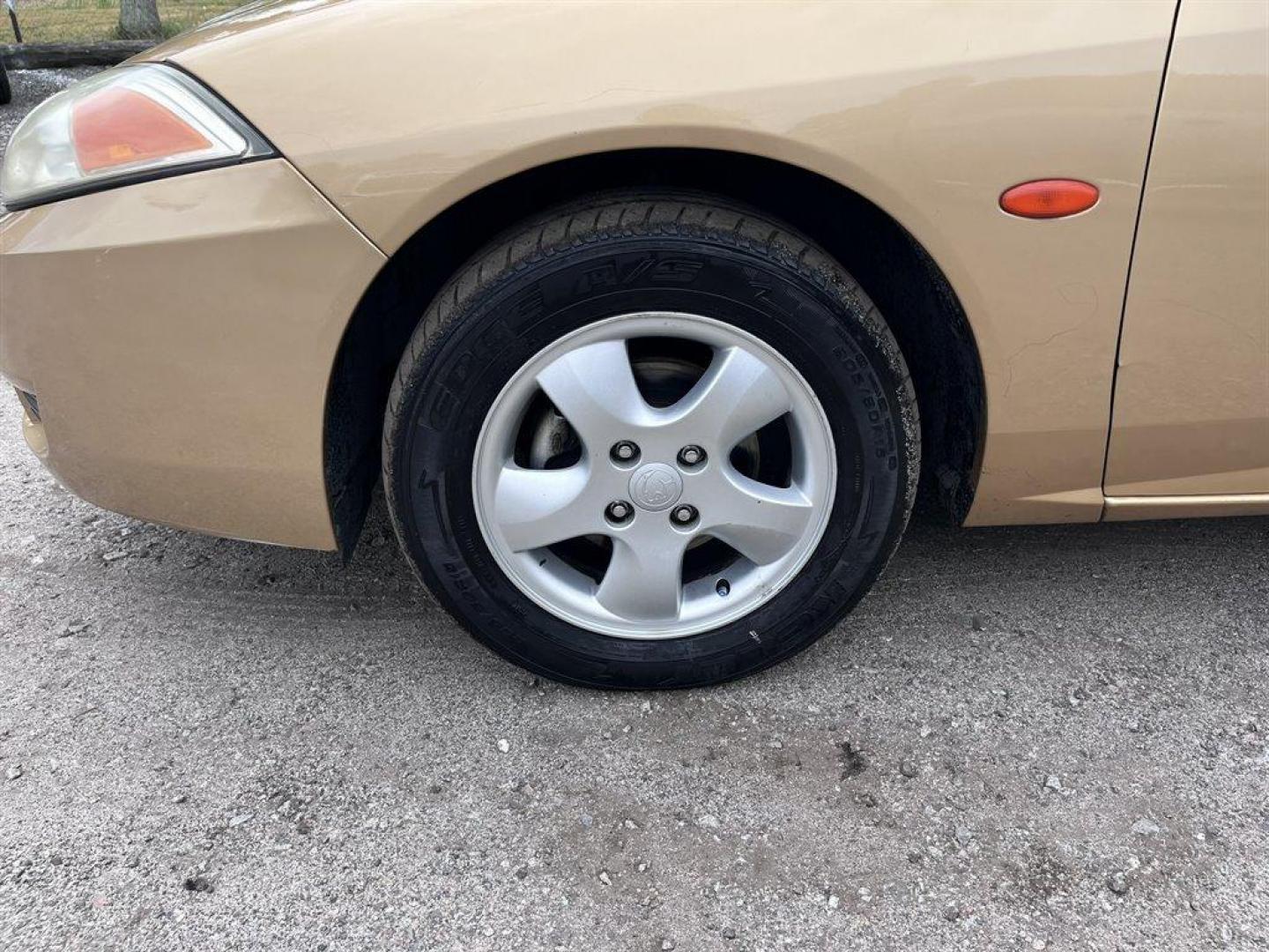 2001 Gold /Grey Mercury Cougar (1ZWFT61L915) with an 2.5l V6 EFI Dohc 2.5l engine, Automatic transmission, located at 745 East Steele Rd., West Columbia, SC, 29170, (803) 755-9148, 33.927212, -81.148483 - Special Internet Price! 2001 Mercury Cougar with AM/FM radio, Cruise control, Cloth interior, Front bucket seats, 50/50 split folding rear seats, Powered windows, Powered door locks, Plus more! - Photo#26