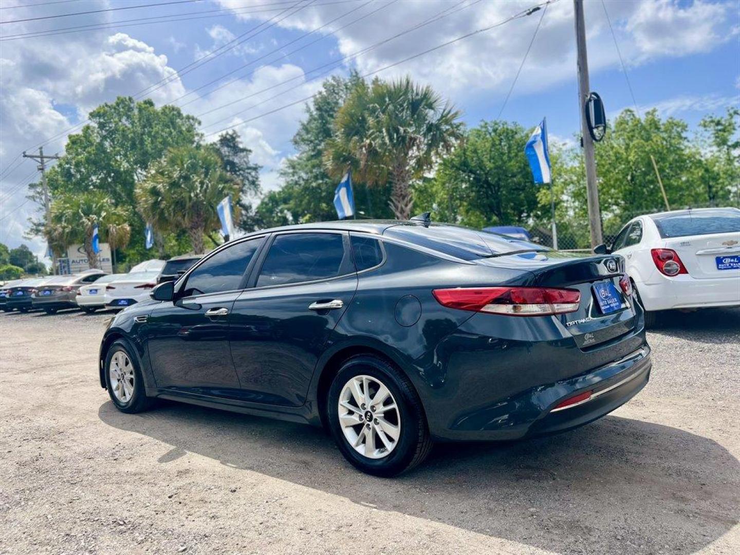 2016 Grey /Grey Kia Optima (KNAGT4L39G5) with an 2.4l I-4 DI Dohc 2.4l engine, Automatic transmission, located at 745 East Steele Rd., West Columbia, SC, 29170, (803) 755-9148, 33.927212, -81.148483 - Special Internet Price! 2016 Kia Optima LX With Bluetooth, AM/FM/CD/MP3, Remote Keyless Entry, Manual Air Conditioning, Front Bucket Seats, Rear 60-40 Folding Bench, Powered Windows, Powered Door Locks, Plus More! - Photo#1