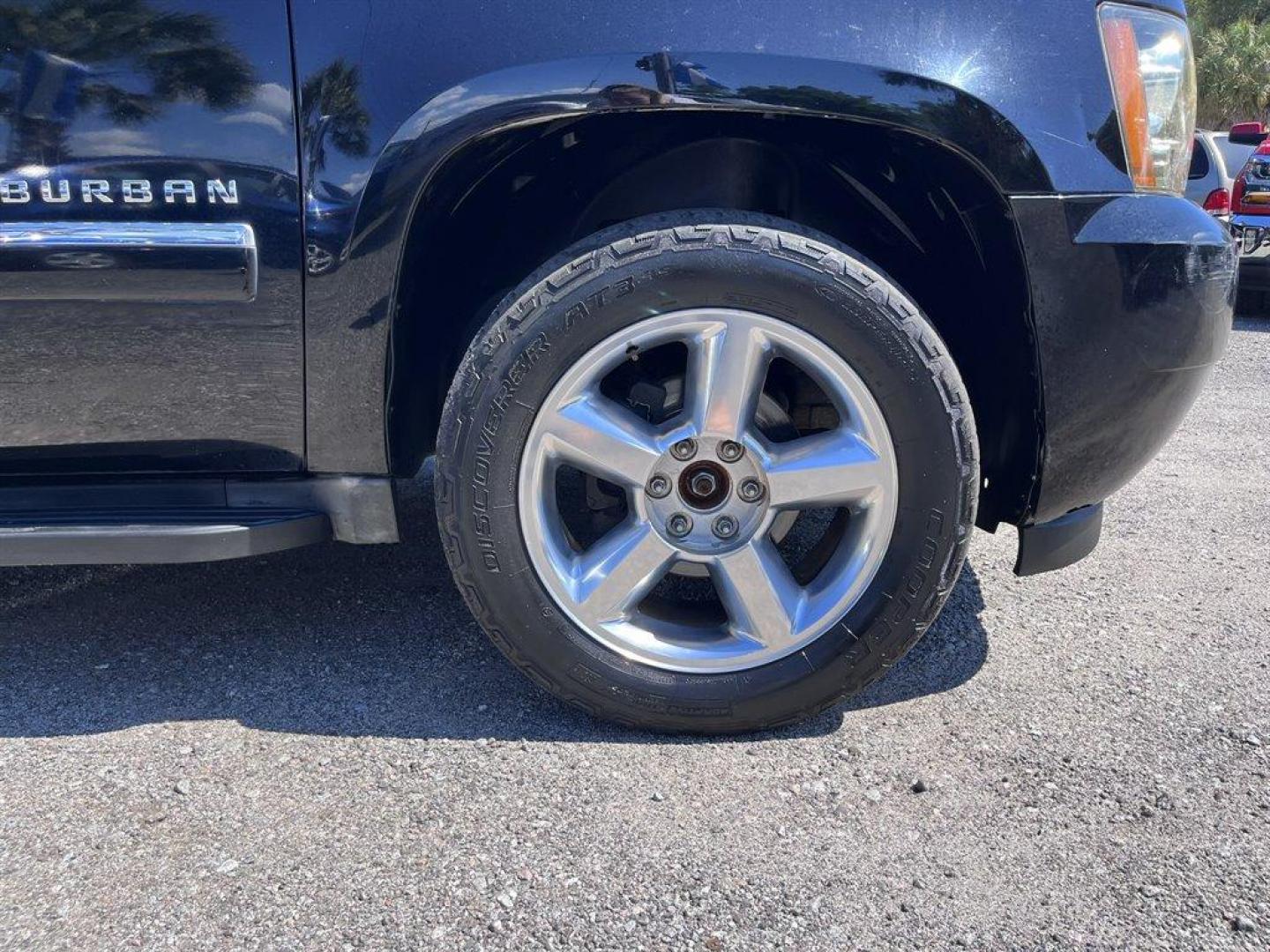 2014 Black /Black Chevrolet Suburban (1GNSKKE71ER) with an 5.3l V8 SFI Flex 5.3l engine, Automatic transmission, located at 745 East Steele Rd., West Columbia, SC, 29170, (803) 755-9148, 33.927212, -81.148483 - Special Internet Price! 2014 Chevrolet Suburban 1500 LTZ with Bluetooth, AM/FM radio, Backup camera, Navigation, Cruise control, Keyless entry, Sunroof, Leather interior, 3rd row seating, Powered driver seat, Duel rear entertainment, Powered liftgate, Powered windows, Powered door locks, Plus more! - Photo#37