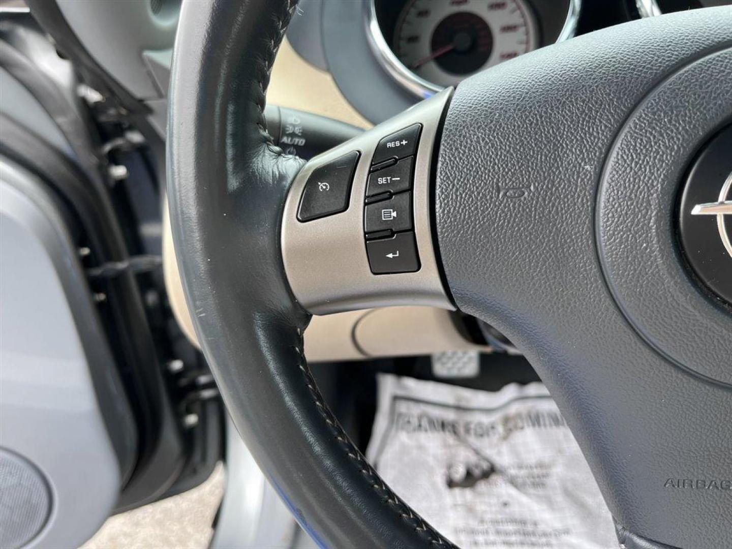 2006 Grey /Black Pontiac Solstice (1G2MB33B96Y) with an 2.4l I-4 MPI 2.4l engine, Manual transmission, located at 745 East Steele Rd., West Columbia, SC, 29170, (803) 755-9148, 33.927212, -81.148483 - Special Internet Price! 2006 Pontiac Solstice with AM/FM stereo with CD player, Manual transmission, Leather interior, Front bucket seats, Powered windows, Powered door locks, Plus more! - Photo#7