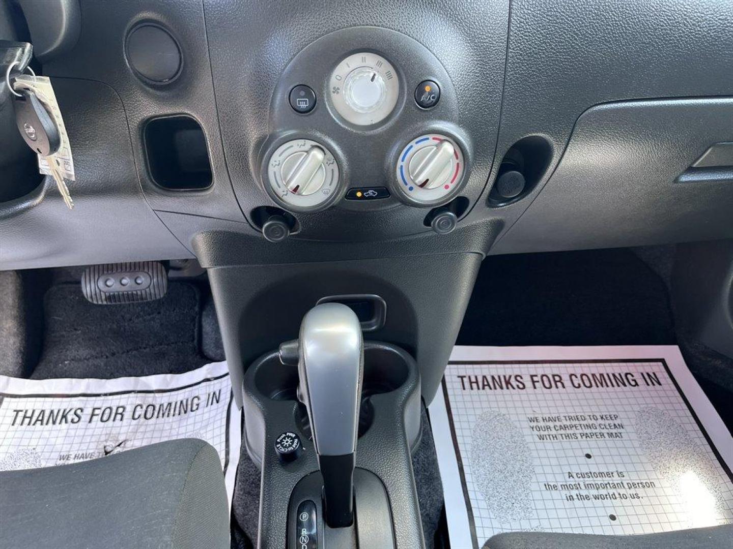 2013 White /Black Nissan Cube (JN8AZ2KR5DT) with an 1.8l I-4 DI Dohc 1.8l engine, Automatic transmission, located at 745 East Steele Rd., West Columbia, SC, 29170, (803) 755-9148, 33.927212, -81.148483 - Special Internet Price! 2013 Nissan Cube S with AM/FM radio, Cruise control, Manual air conditioning, Powered windows, Powered door locks, Plus more! - Photo#11