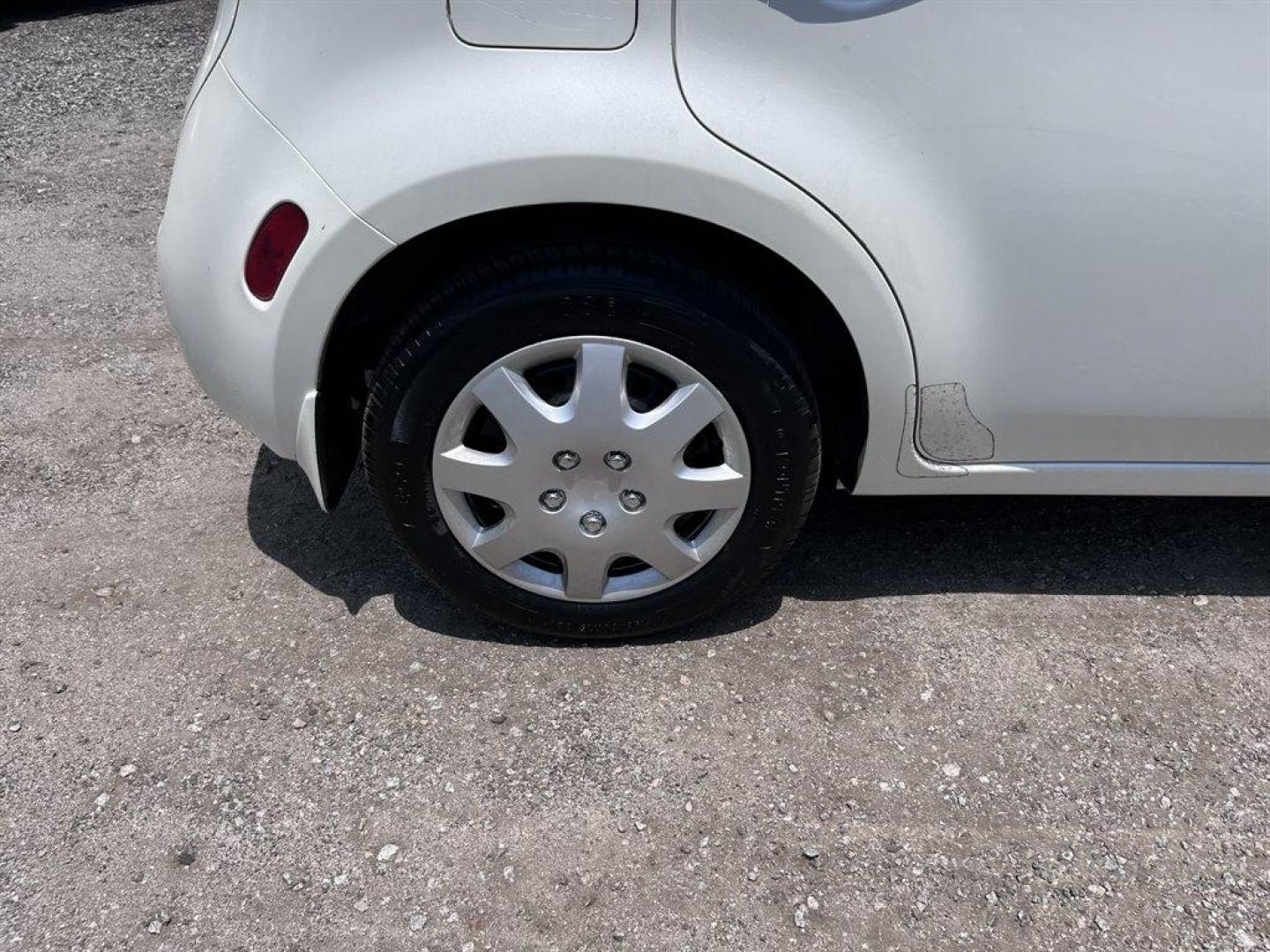 2013 White /Black Nissan Cube (JN8AZ2KR5DT) with an 1.8l I-4 DI Dohc 1.8l engine, Automatic transmission, located at 745 East Steele Rd., West Columbia, SC, 29170, (803) 755-9148, 33.927212, -81.148483 - Special Internet Price! 2013 Nissan Cube S with AM/FM radio, Cruise control, Manual air conditioning, Powered windows, Powered door locks, Plus more! - Photo#27