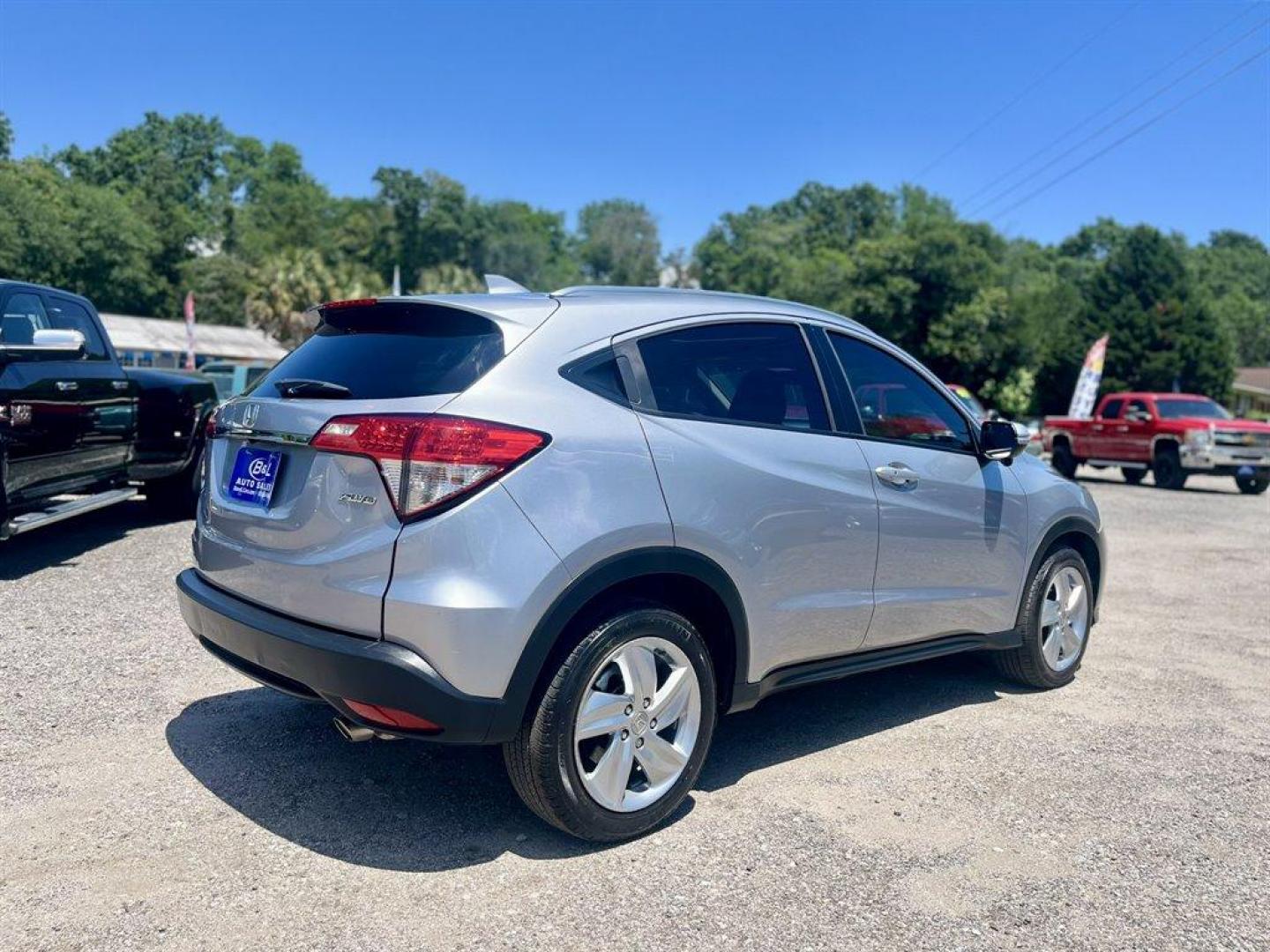 2019 Silver /Black Honda HR-V (3CZRU6H57KM) with an 1.8l I-4 MPI Sohc 1.8l engine, Automatic transmission, located at 745 East Steele Rd., West Columbia, SC, 29170, (803) 755-9148, 33.927212, -81.148483 - Special Internet Price! 2019 Honda HR-V EX with Bluetooth, AM/FM/HD Audio System, Cruise control, Sunroof, Automatic air conditioning, Remote keyless entry, Push to start, Powered windows, Powered door locks, Plus more! - Photo#2