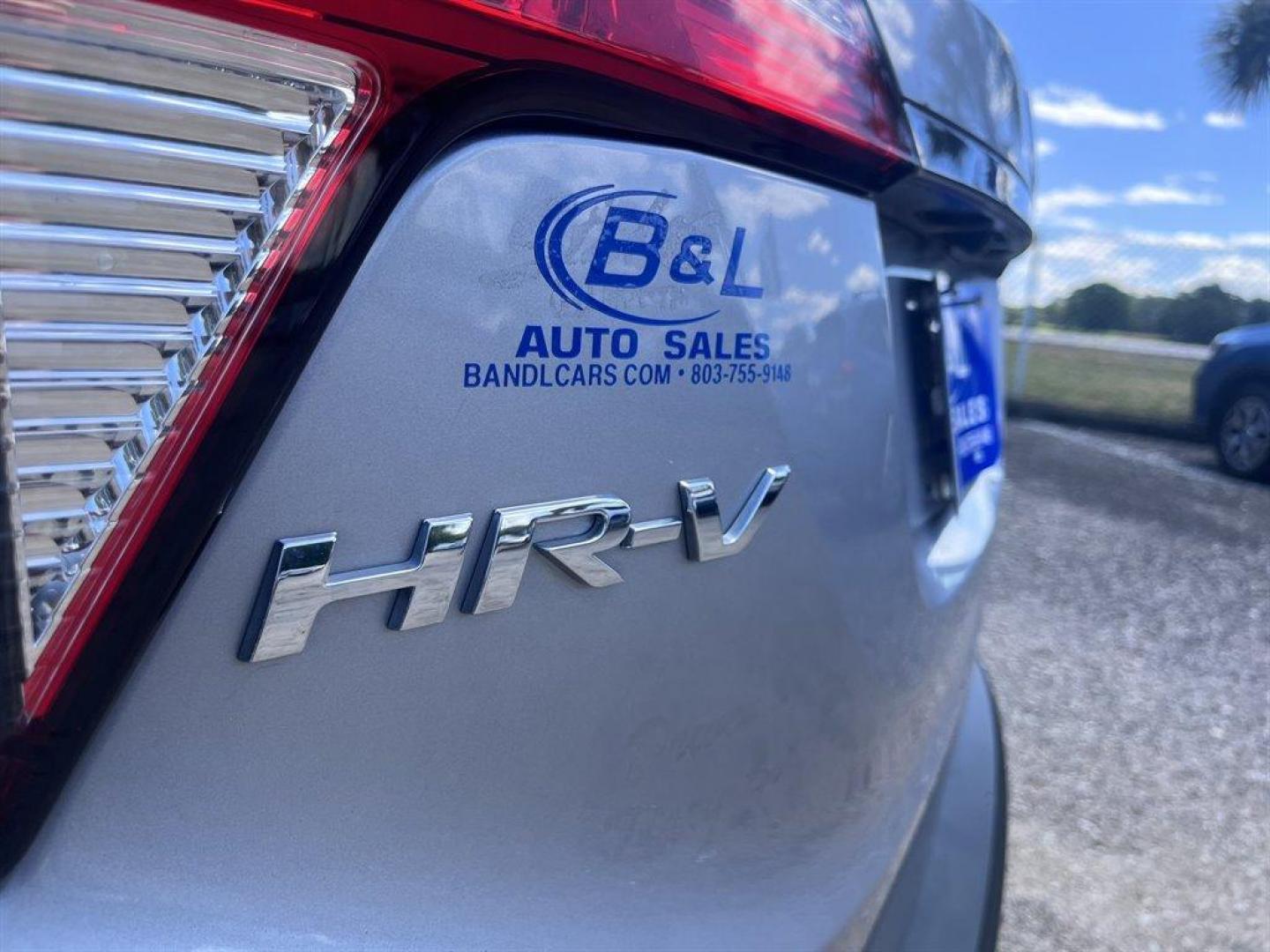 2019 Silver /Black Honda HR-V (3CZRU6H57KM) with an 1.8l I-4 MPI Sohc 1.8l engine, Automatic transmission, located at 745 East Steele Rd., West Columbia, SC, 29170, (803) 755-9148, 33.927212, -81.148483 - Special Internet Price! 2019 Honda HR-V EX with Bluetooth, AM/FM/HD Audio System, Cruise control, Sunroof, Automatic air conditioning, Remote keyless entry, Push to start, Powered windows, Powered door locks, Plus more! - Photo#31