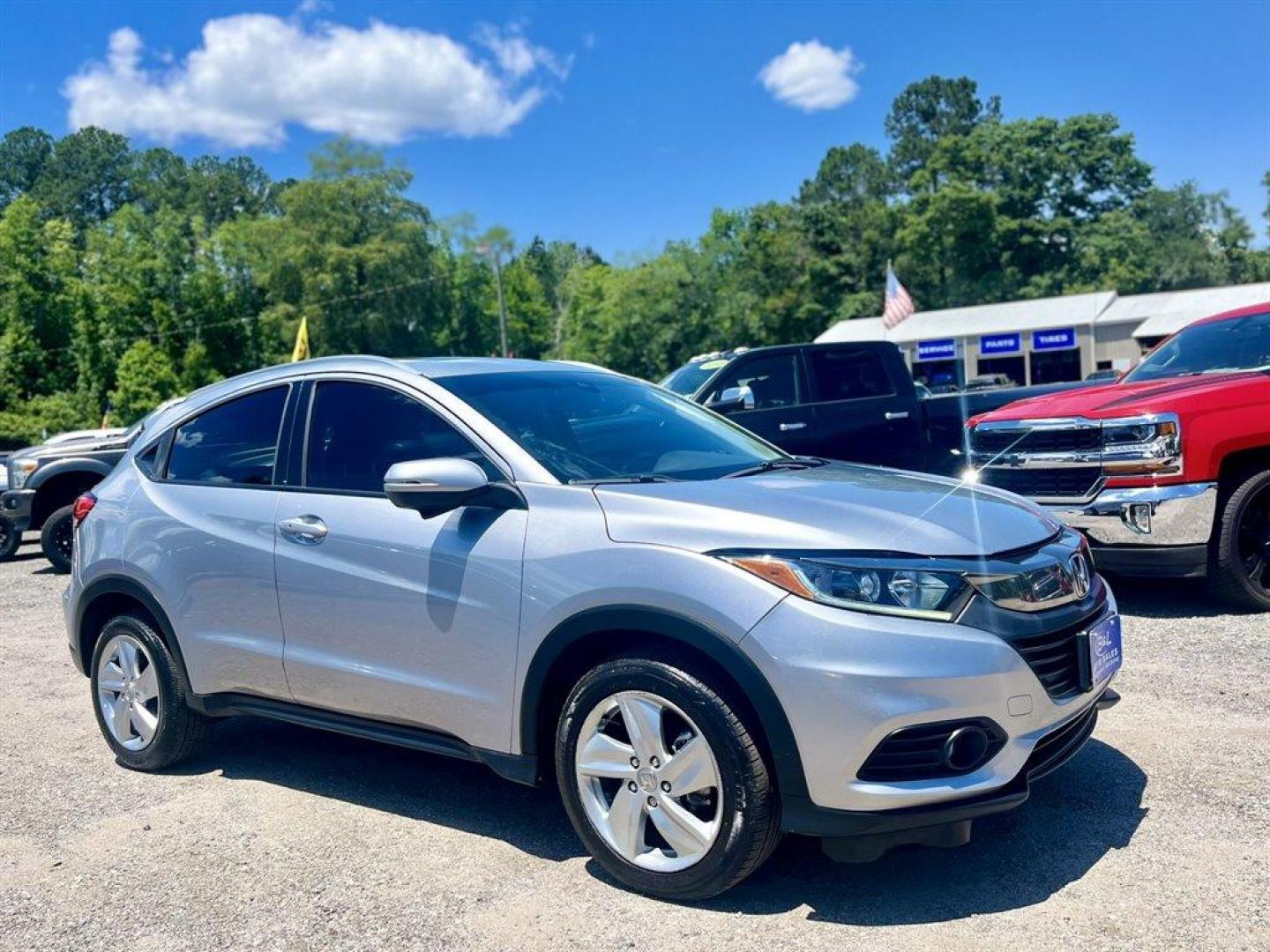 2019 Silver /Black Honda HR-V (3CZRU6H57KM) with an 1.8l I-4 MPI Sohc 1.8l engine, Automatic transmission, located at 745 East Steele Rd., West Columbia, SC, 29170, (803) 755-9148, 33.927212, -81.148483 - Special Internet Price! 2019 Honda HR-V EX with Bluetooth, AM/FM/HD Audio System, Cruise control, Sunroof, Automatic air conditioning, Remote keyless entry, Push to start, Powered windows, Powered door locks, Plus more! - Photo#3