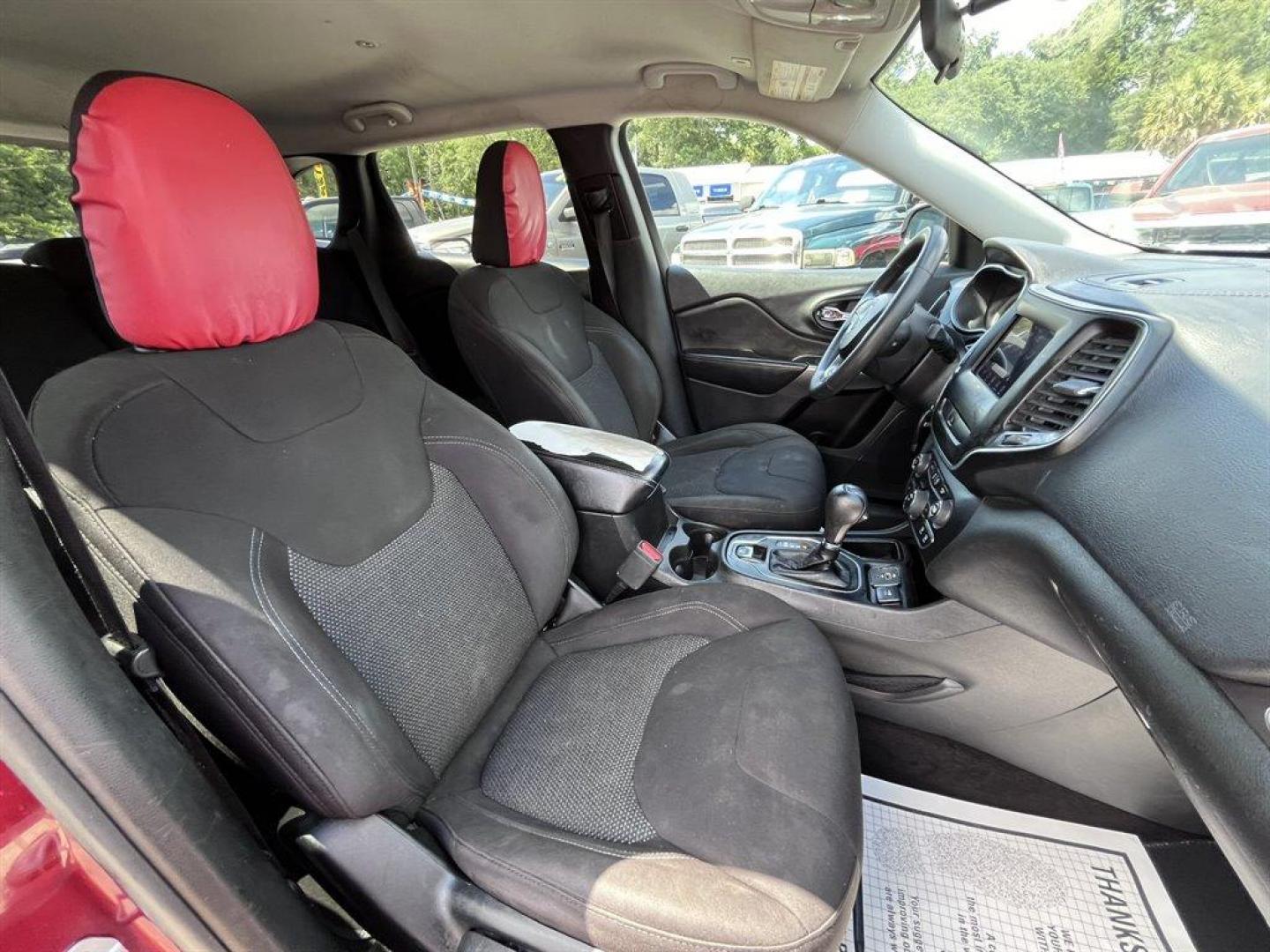 2019 Burgundy /Black Jeep Cherokee (1C4PJLCB1KD) with an 2.4l I-4 MPI Sohc 2.4l engine, Automatic transmission, located at 745 East Steele Rd., West Columbia, SC, 29170, (803) 755-9148, 33.927212, -81.148483 - Special Internet Price! 2019 Jeep Cherokee Latitude with Bluetooth, Backup camera, Cruise control, Air conditioning, Cloth interior, Keyless entry, Powered windows, Powered door locks, Plus more! - Photo#22