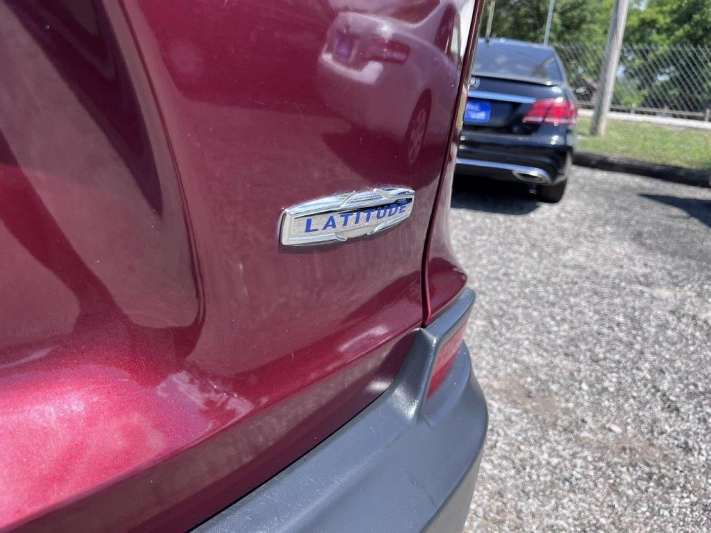 2019 Burgundy /Black Jeep Cherokee (1C4PJLCB1KD) with an 2.4l I-4 MPI Sohc 2.4l engine, Automatic transmission, located at 745 East Steele Rd., West Columbia, SC, 29170, (803) 755-9148, 33.927212, -81.148483 - Special Internet Price! 2019 Jeep Cherokee Latitude with Bluetooth, Backup camera, Cruise control, Air conditioning, Cloth interior, Keyless entry, Powered windows, Powered door locks, Plus more! - Photo#26