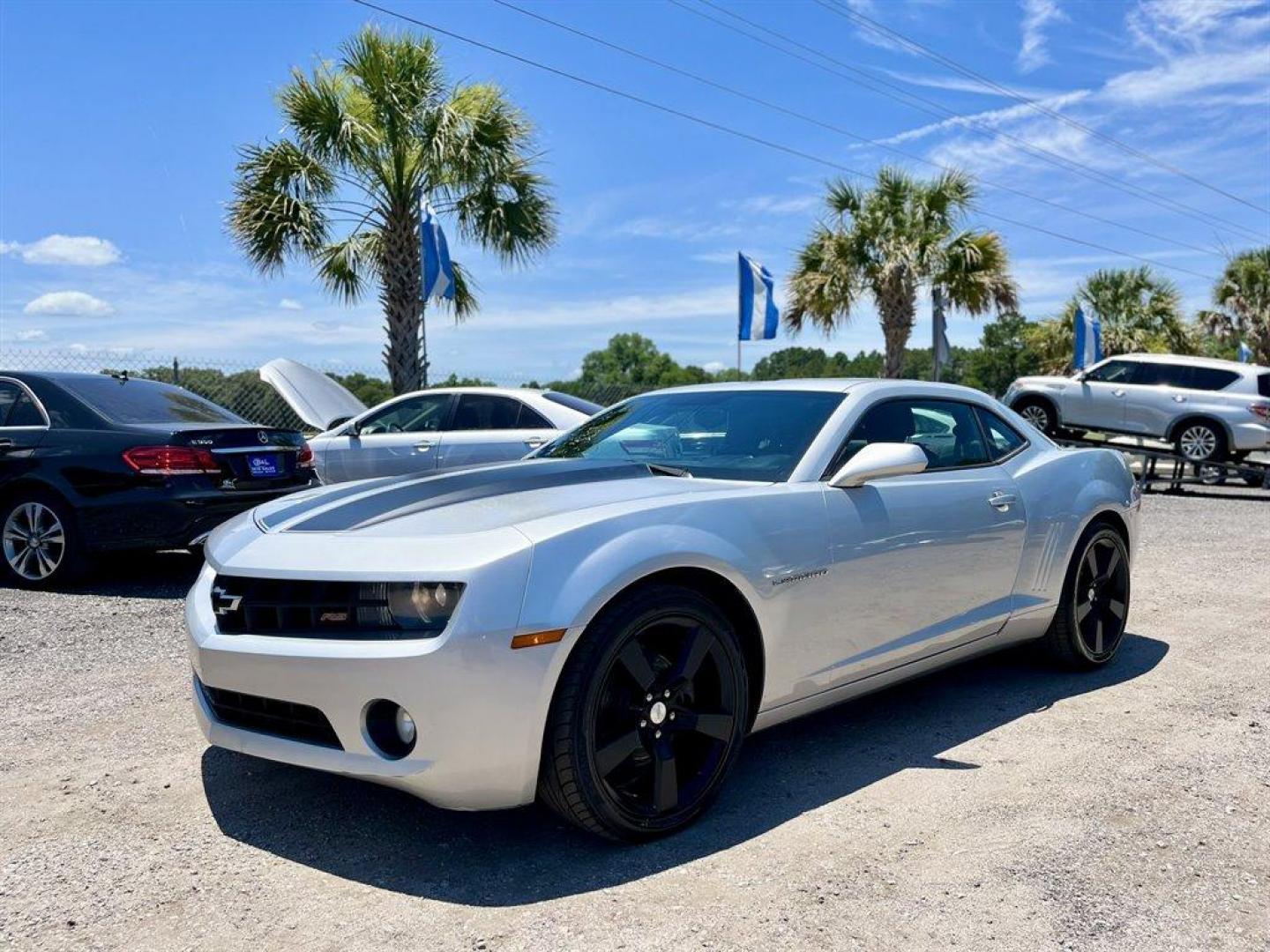 2012 Silver /Black Chevrolet Camaro (2G1FB1E37C9) with an 3.6l V6 Sidi Dohc Flex 3. engine, Automatic transmission, located at 745 East Steele Rd., West Columbia, SC, 29170, (803) 755-9148, 33.927212, -81.148483 - Special Internet Price! 2012 Chevrolet Camaro LT with Bluetooth, AM/FM radio, Cruise control, Manual air conditioning, Powered front seats, Rear bucket bench seat, Cloth interior, Powered windows, Powered door locks, Keyless entry, Plus more! - Photo#0