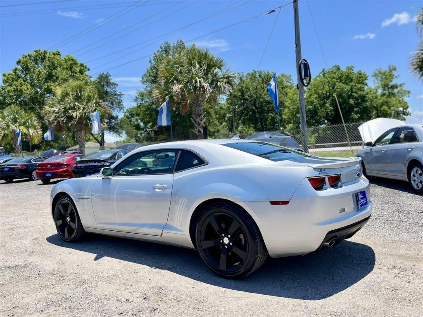 2012 Silver /Black Chevrolet Camaro (2G1FB1E37C9) with an 3.6l V6 Sidi Dohc Flex 3. engine, Automatic transmission, located at 745 East Steele Rd., West Columbia, SC, 29170, (803) 755-9148, 33.927212, -81.148483 - Special Internet Price! 2012 Chevrolet Camaro LT with Bluetooth, AM/FM radio, Cruise control, Manual air conditioning, Powered front seats, Rear bucket bench seat, Cloth interior, Powered windows, Powered door locks, Keyless entry, Plus more! - Photo#1