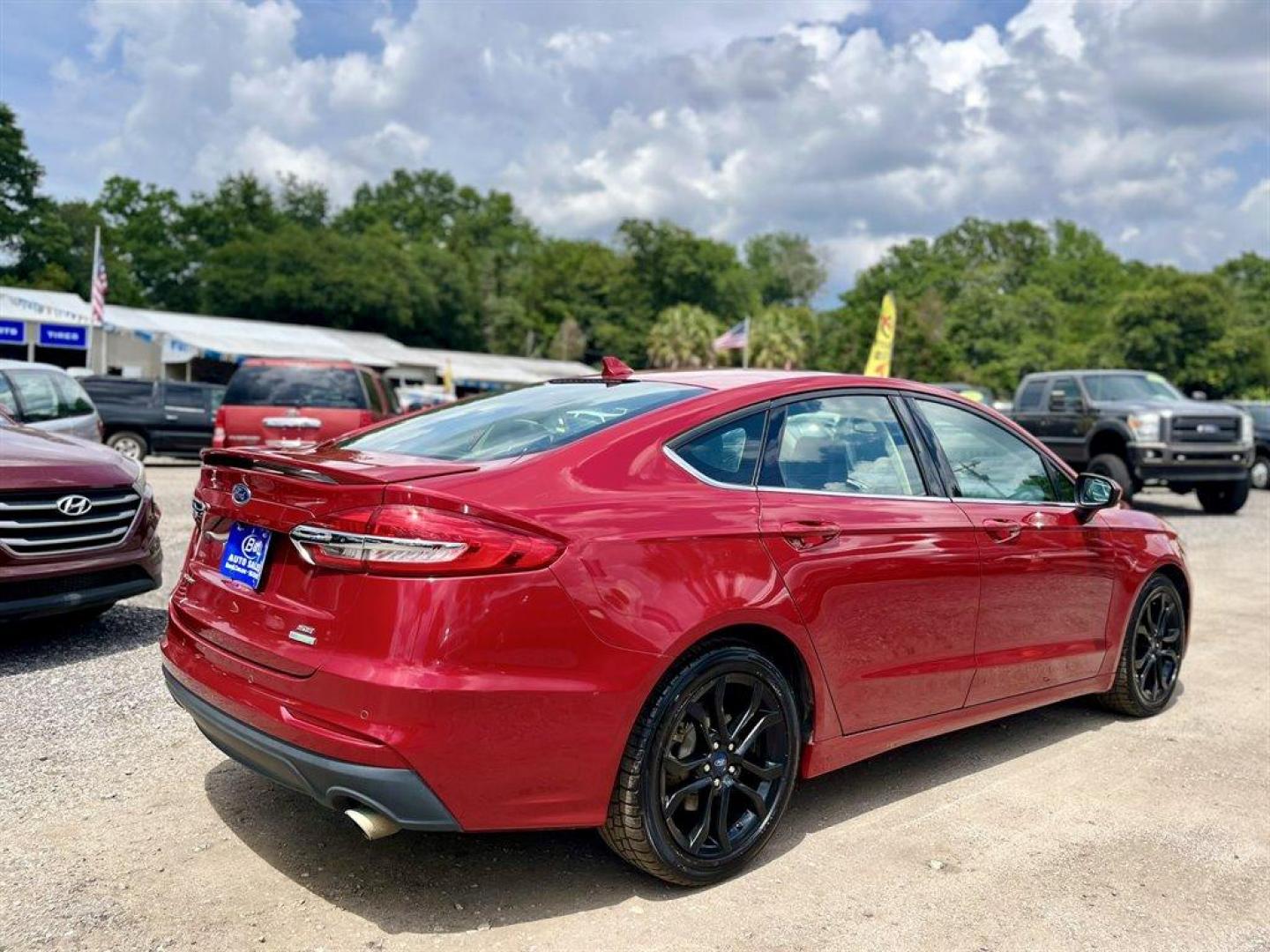 2020 Burgundy /Grey Ford Fusion (3FA6P0HD6LR) with an 1.5l I-4 DI Dohc Ecoboost engine, Automatic transmission, located at 745 East Steele Rd., West Columbia, SC, 29170, (803) 755-9148, 33.927212, -81.148483 - Special Internet Price! 2020 Ford Fusion SE with Bluetooth, Backup camera, Cruise control, Keyless entry, Push to start, Cloth interior, Powered driver seat, Powered windows, Powered door locks, Plus more! - Photo#2