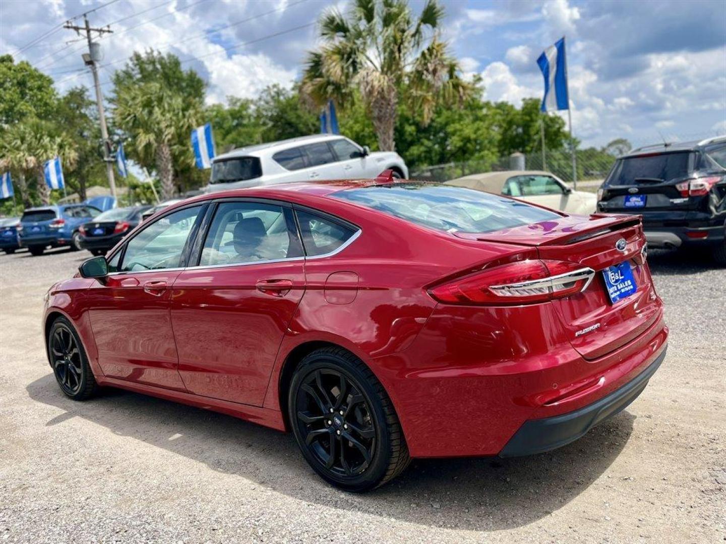 2020 Burgundy /Grey Ford Fusion (3FA6P0HD6LR) with an 1.5l I-4 DI Dohc Ecoboost engine, Automatic transmission, located at 745 East Steele Rd., West Columbia, SC, 29170, (803) 755-9148, 33.927212, -81.148483 - Special Internet Price! 2020 Ford Fusion with Bluetooth, AM/FM radio, Cruise control, Backup camera, Powered driver seat, Cloth interior, Powered windows, Powered door locks, Plus more! - Photo#1