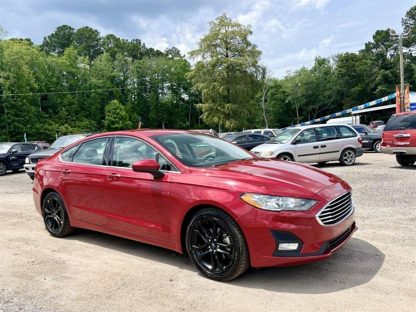 2020 Burgundy /Grey Ford Fusion (3FA6P0HD6LR) with an 1.5l I-4 DI Dohc Ecoboost engine, Automatic transmission, located at 745 East Steele Rd., West Columbia, SC, 29170, (803) 755-9148, 33.927212, -81.148483 - Special Internet Price! 2020 Ford Fusion with Bluetooth, AM/FM radio, Cruise control, Backup camera, Powered driver seat, Cloth interior, Powered windows, Powered door locks, Plus more! - Photo#3