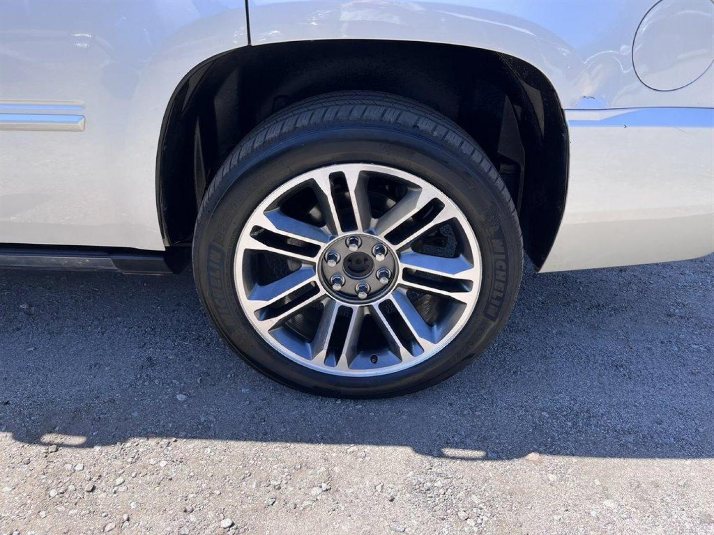 2012 White /Tan Cadillac Escalade (1GYS3CEFXCR) with an 6.2l V8 SFI OHV Flex 6.2l engine, Automatic transmission, located at 745 East Steele Rd., West Columbia, SC, 29170, (803) 755-9148, 33.927212, -81.148483 - Special Internet Price! 2012 Cadillac Escalade Premium with Bluetooth, AM/FM radio, Cruise control, Backup camera, Navigation, Sunroof, Leather interior, Powered front seats, 3rd row seating, Rear entertainment, Powered windows, Powered door locks, Plus more! - Photo#37