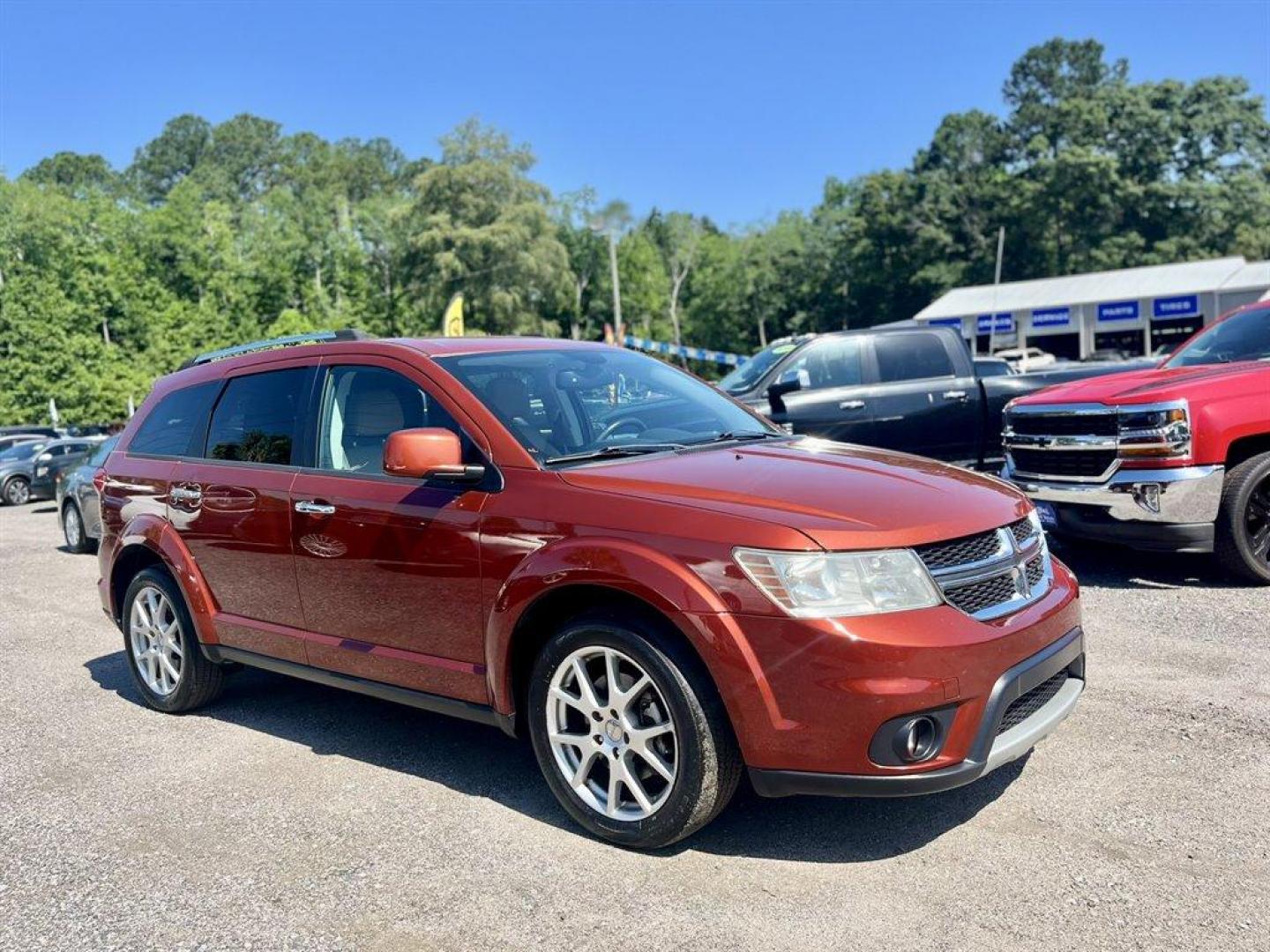 2014 Orange /Tan Dodge Journey (3C4PDCDG7ET) with an 3.6l V6 MPI Dohc VVT Flex engine, Automatic transmission, located at 745 East Steele Rd., West Columbia, SC, 29170, (803) 755-9148, 33.927212, -81.148483 - Special Internet Price! 2014 Dodge Journey Limited with Bluetooth, Backup camera, Cruise control, Leather interior, Push to start, Keyless entry, Powered windows, Powered door locks, Plus more! - Photo#3