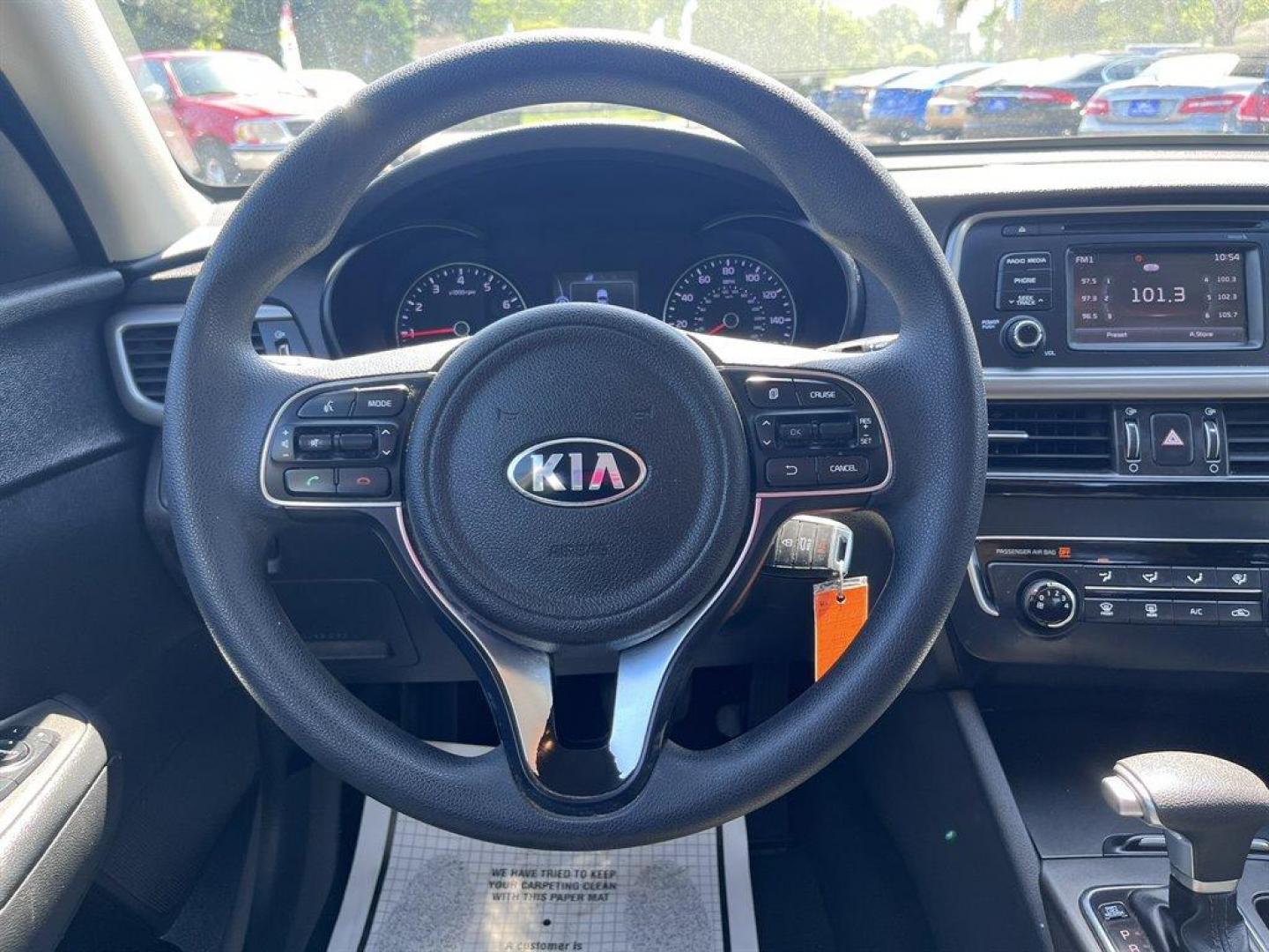 2016 Grey /Black Kia Optima (5XXGT4L34GG) with an 2.4l I-4 DI Dohc 2.4l engine, Automatic transmission, located at 745 East Steele Rd., West Columbia, SC, 29170, (803) 755-9148, 33.927212, -81.148483 - Special Internet Price! 2016 Kia Optima with Bluetooth, AM/FM radio, Cruise control, Backup camera, Keyless entry, Cloth interior, Powered windows, Powered door locks, Plus more! - Photo#5