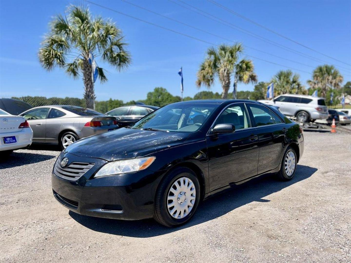 2007 Grey /Grey Toyota Camry (4T1BE46K27U) with an 2.4l I-4 SFI Dohc 2.4l engine, Automatic transmission, located at 745 East Steele Rd., West Columbia, SC, 29170, (803) 755-9148, 33.927212, -81.148483 - Special Internet Price! 2007 Toyota Camry CE with AM/FM radio, Cruise control, Manual air conditioning, Cloth interior, Powered windows, Powered door locks, Plus more! - Photo#0