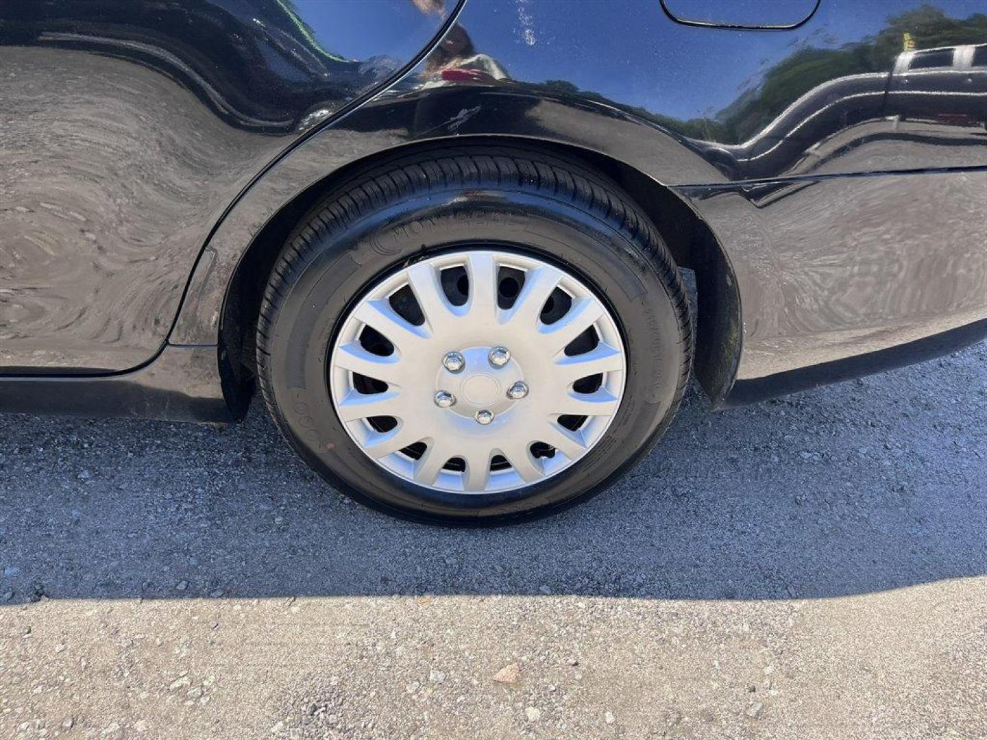 2007 Grey /Grey Toyota Camry (4T1BE46K27U) with an 2.4l I-4 SFI Dohc 2.4l engine, Automatic transmission, located at 745 East Steele Rd., West Columbia, SC, 29170, (803) 755-9148, 33.927212, -81.148483 - Special Internet Price! 2007 Toyota Camry CE with AM/FM radio, Cruise control, Manual air conditioning, Cloth interior, Powered windows, Powered door locks, Plus more! - Photo#23