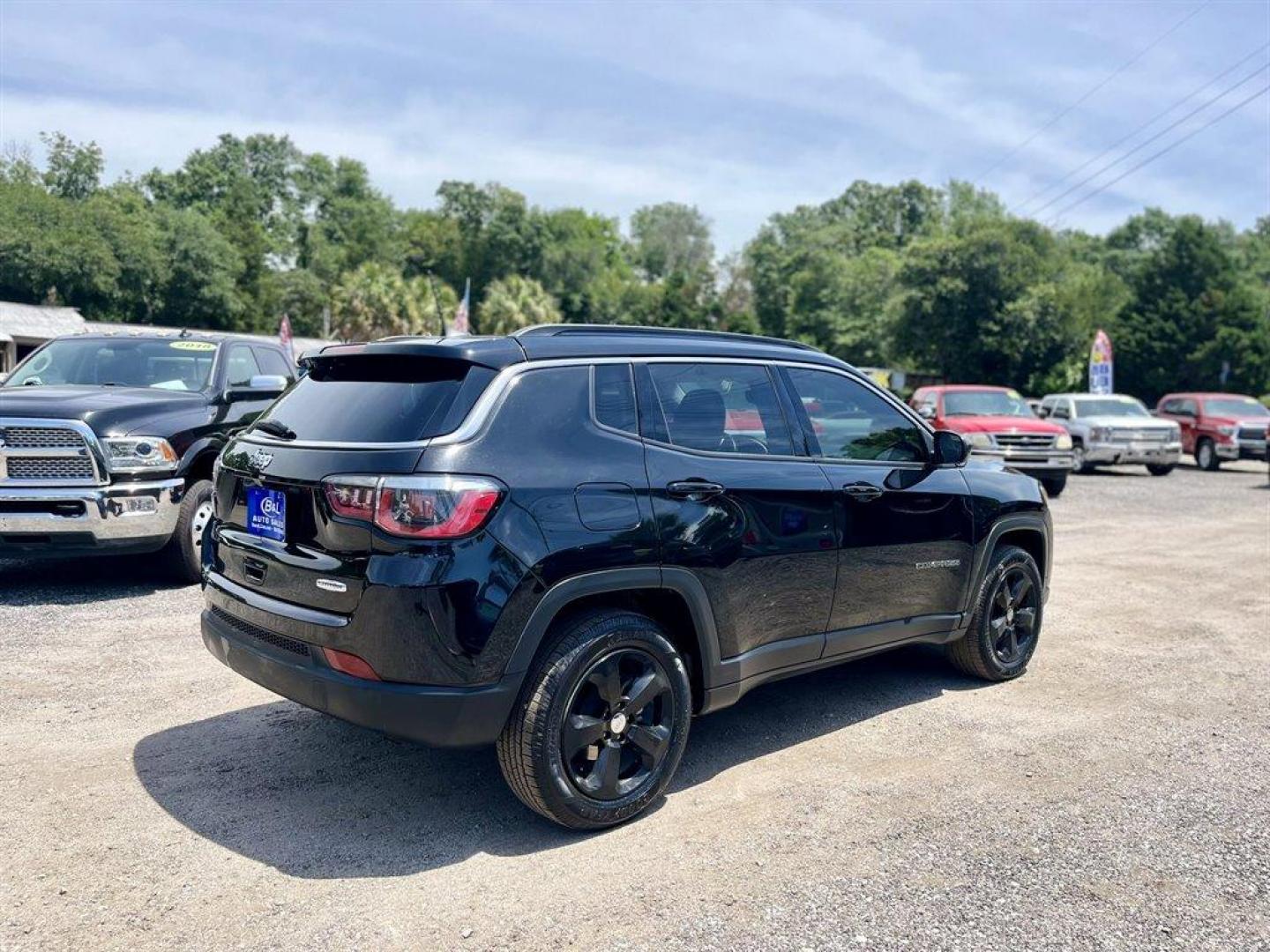 2018 Black /Black Jeep Compass (3C4NJCBB5JT) with an 2.4l I-4 MPI Sohc 2.4l engine, Automatic transmission, located at 745 East Steele Rd., West Columbia, SC, 29170, (803) 755-9148, 33.927212, -81.148483 - Special Internet Price! 2018 Jeep Compass Latitude with Bluetooth, AM/FM radio, Push to start, Cruise control, Automatic air conditioning, Keyless entry, Leather interior, Powered driver seat, Powered windows, Powered door locks, Plus more! - Photo#2