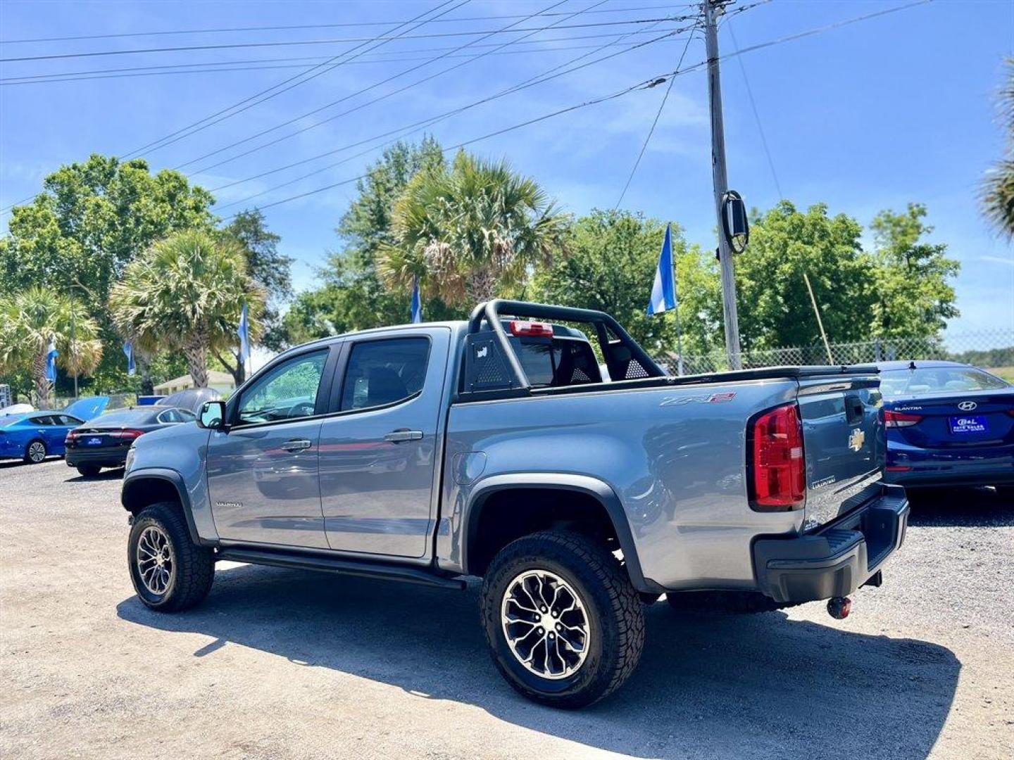 2018 Grey /Black Chevrolet Colorado (1GCPTEE16J1) with an 2.8l I-4 DI Dohc Tdsl 2.8 engine, Automatic transmission, located at 745 East Steele Rd., West Columbia, SC, 29170, (803) 755-9148, 33.927212, -81.148483 - Special Internet Price! 2018 Chevrolet Colorado ZR2 with Bluetooth, AM/FM radio, Backup camera, Navigation, Cruise control, Keyless entry, Air conditioning, Leather interior, Powered driver seat, Bed cap, Powered windows, Powered door locks, Plus more! - Photo#1