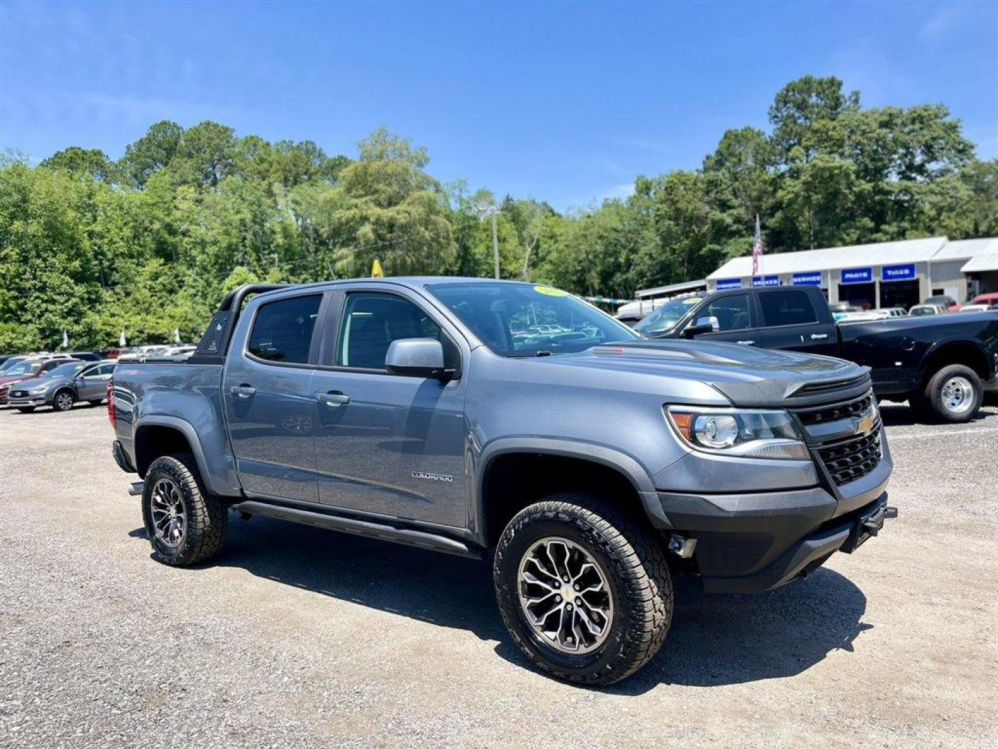 2018 Grey /Black Chevrolet Colorado (1GCPTEE16J1) with an 2.8l I-4 DI Dohc Tdsl 2.8 engine, Automatic transmission, located at 745 East Steele Rd., West Columbia, SC, 29170, (803) 755-9148, 33.927212, -81.148483 - Special Internet Price! 2018 Chevrolet Colorado ZR2 with Bluetooth, AM/FM radio, Backup camera, Navigation, Cruise control, Keyless entry, Air conditioning, Leather interior, Powered driver seat, Bed cap, Powered windows, Powered door locks, Plus more! - Photo#3