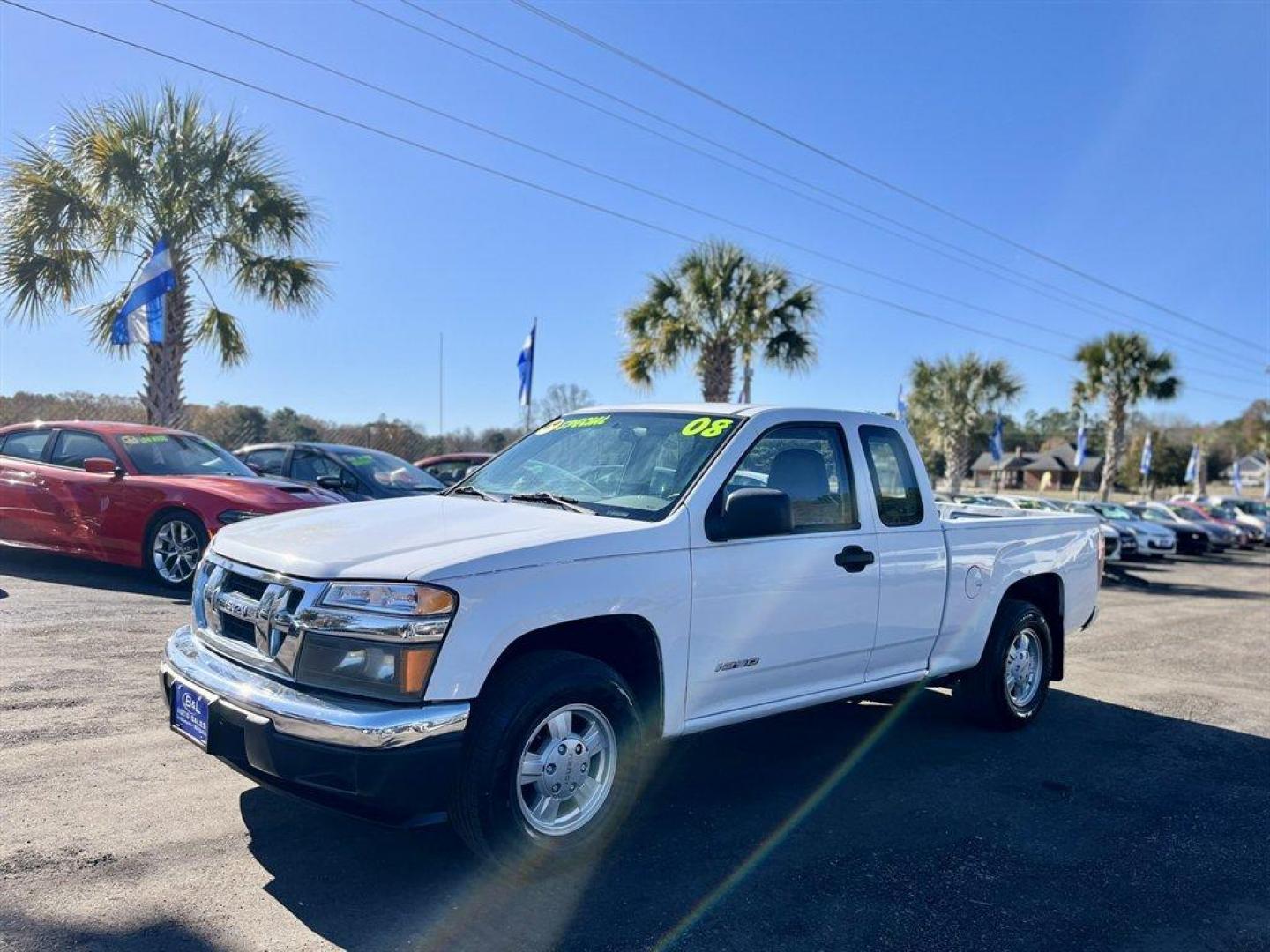 2008 White /Grey Isuzu I-290 (1GGCS199088) with an 2.9l I-4 SFI Dohc 2.9l engine, Automatic transmission, located at 745 East Steele Rd., West Columbia, SC, 29170, (803) 755-9148, 33.927212, -81.148483 - Photo#0