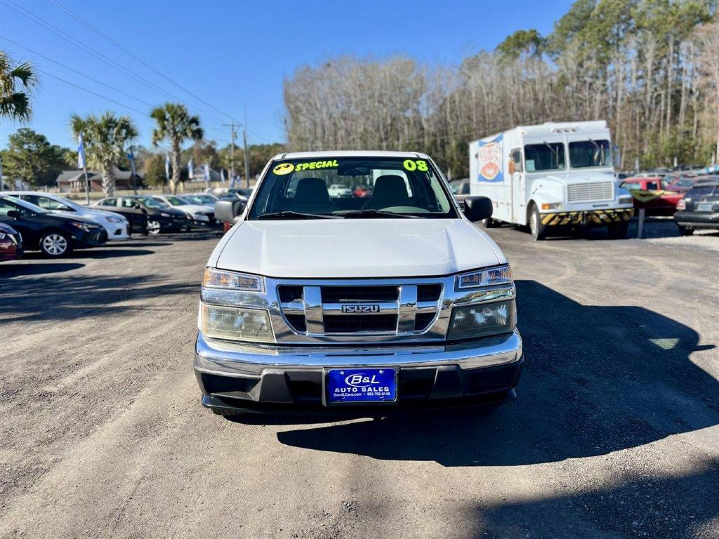 2008 White /Grey Isuzu I-290 (1GGCS199088) with an 2.9l I-4 SFI Dohc 2.9l engine, Automatic transmission, located at 745 East Steele Rd., West Columbia, SC, 29170, (803) 755-9148, 33.927212, -81.148483 - Photo#7