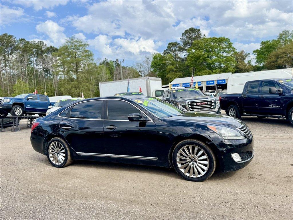 2014 Black /Taupe Hyundai Equus (KMHGH4JH5EU) with an 5.0l V8 DI Dohc Cvvt 5.0l engine, Automatic transmission, located at 745 East Steele Rd., West Columbia, SC, 29170, (803) 755-9148, 33.927212, -81.148483 - Photo#2