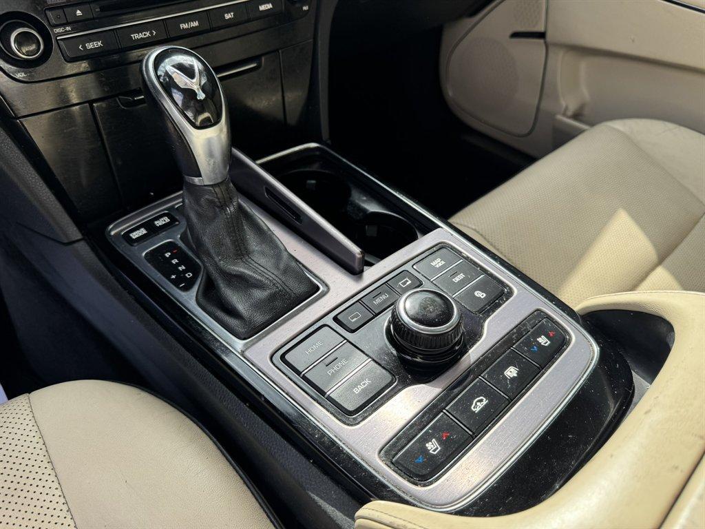 2014 Black /Taupe Hyundai Equus (KMHGH4JH5EU) with an 5.0l V8 DI Dohc Cvvt 5.0l engine, Automatic transmission, located at 745 East Steele Rd., West Columbia, SC, 29170, (803) 755-9148, 33.927212, -81.148483 - Photo#16