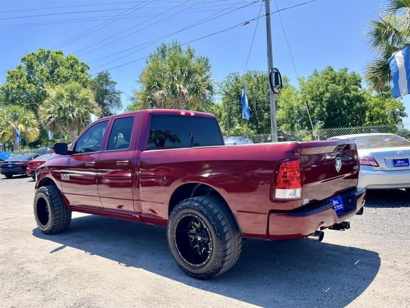 2014 Burgundy /Grey Ram 1500 (1C6RR7FT1ES) with an 5.7l V8 Smpi Hemi 5.7l engine, Automatic transmission, located at 745 East Steele Rd., West Columbia, SC, 29170, (803) 755-9148, 33.927212, -81.148483 - Special Internet Price! 2014 Ram 1500 Tradesman with Bluetooth, AM/FM radio, Cruise control, 4X4, Black cloth interior, Rear fold up split bench seat, Keyless entry, Air conditioning, Powered windows, Powered door locks, Plus more! - Photo#1