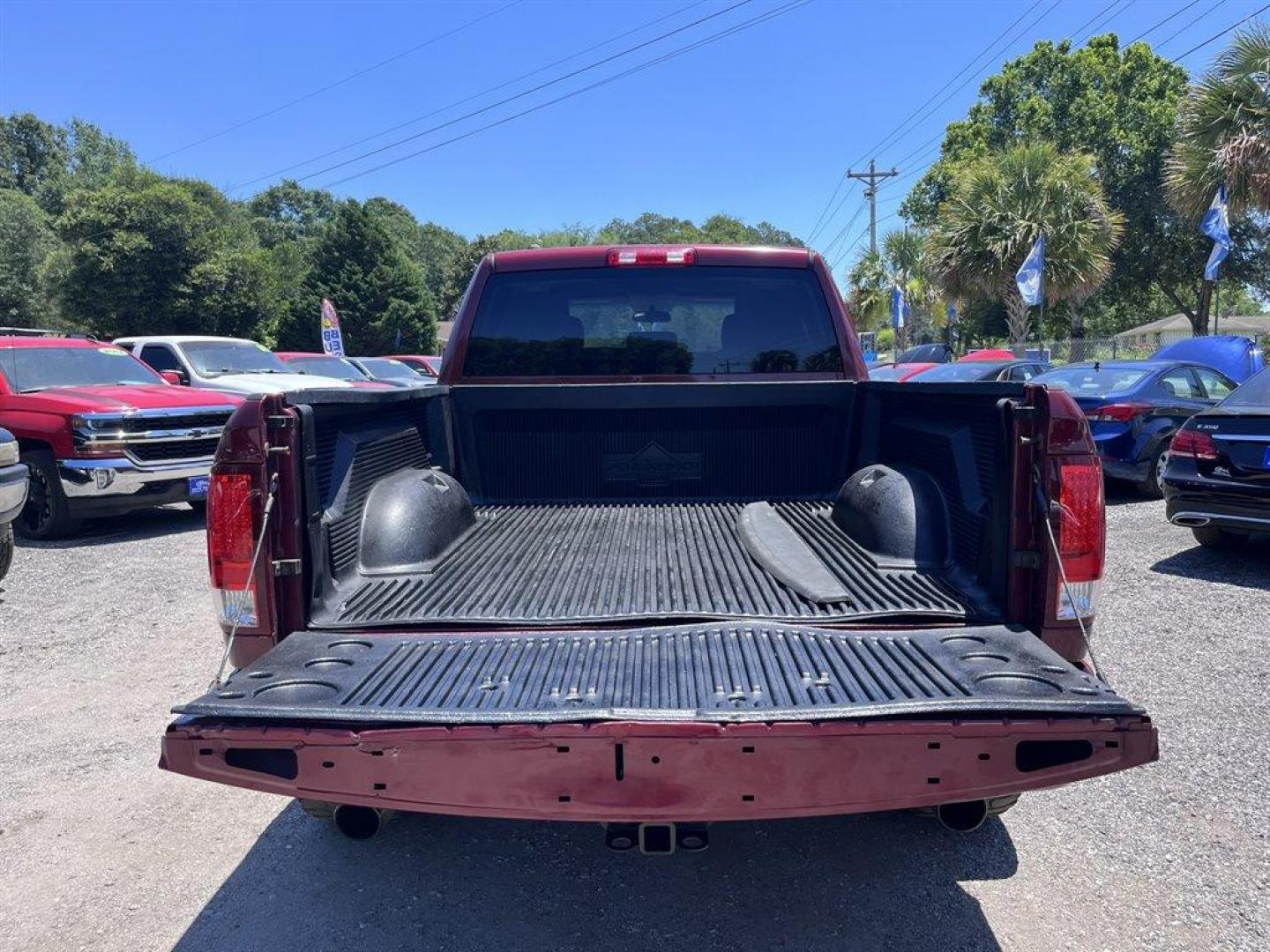 2014 Burgundy /Grey Ram 1500 (1C6RR7FT1ES) with an 5.7l V8 Smpi Hemi 5.7l engine, Automatic transmission, located at 745 East Steele Rd., West Columbia, SC, 29170, (803) 755-9148, 33.927212, -81.148483 - Special Internet Price! 2014 Ram 1500 Tradesman with Bluetooth, AM/FM radio, Cruise control, 4X4, Black cloth interior, Rear fold up split bench seat, Keyless entry, Air conditioning, Powered windows, Powered door locks, Plus more! - Photo#26