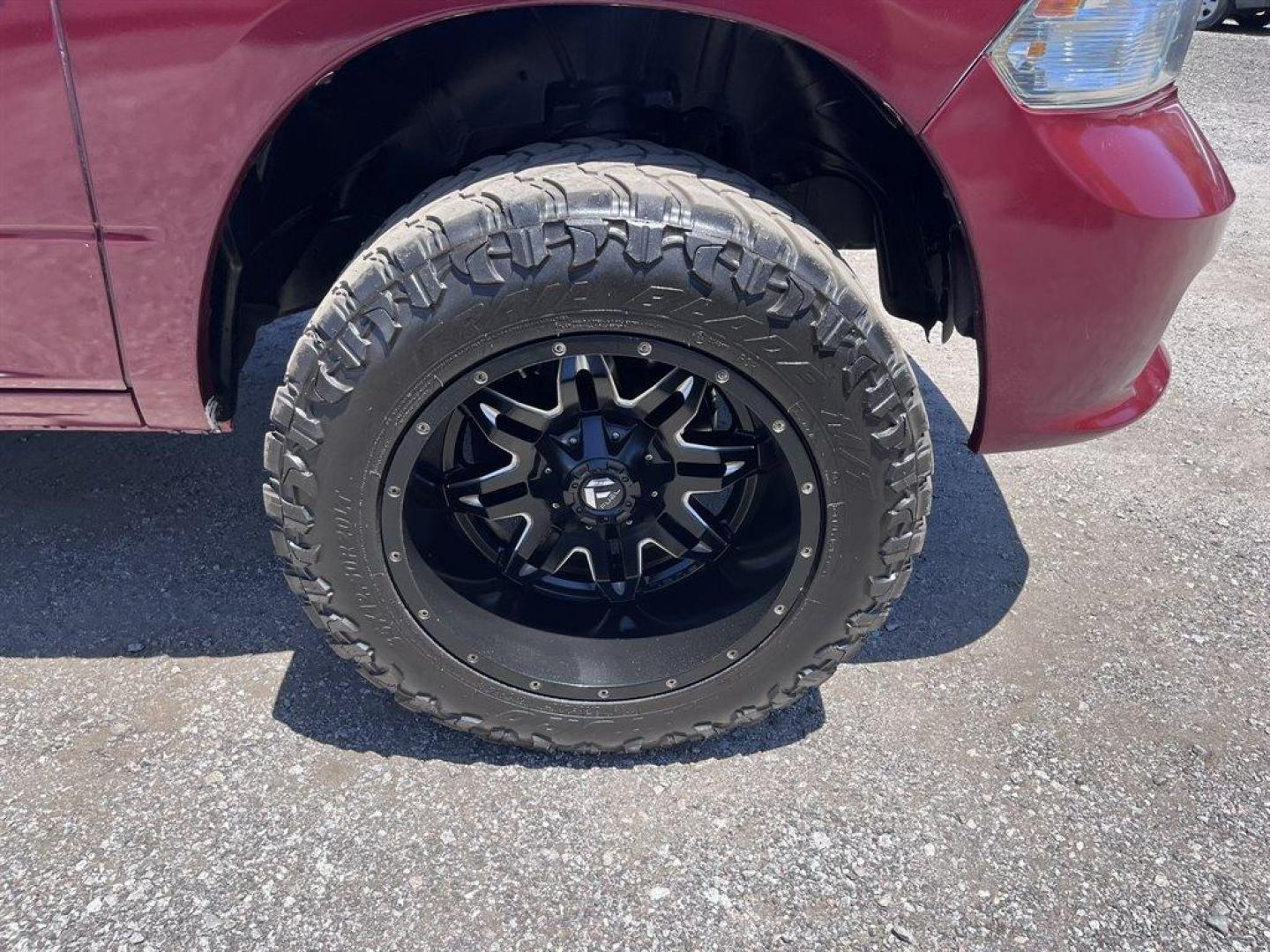 2014 Burgundy /Grey Ram 1500 (1C6RR7FT1ES) with an 5.7l V8 Smpi Hemi 5.7l engine, Automatic transmission, located at 745 East Steele Rd., West Columbia, SC, 29170, (803) 755-9148, 33.927212, -81.148483 - Special Internet Price! 2014 Ram 1500 Tradesman with Bluetooth, AM/FM radio, Cruise control, 4X4, Black cloth interior, Rear fold up split bench seat, Keyless entry, Air conditioning, Powered windows, Powered door locks, Plus more! - Photo#28