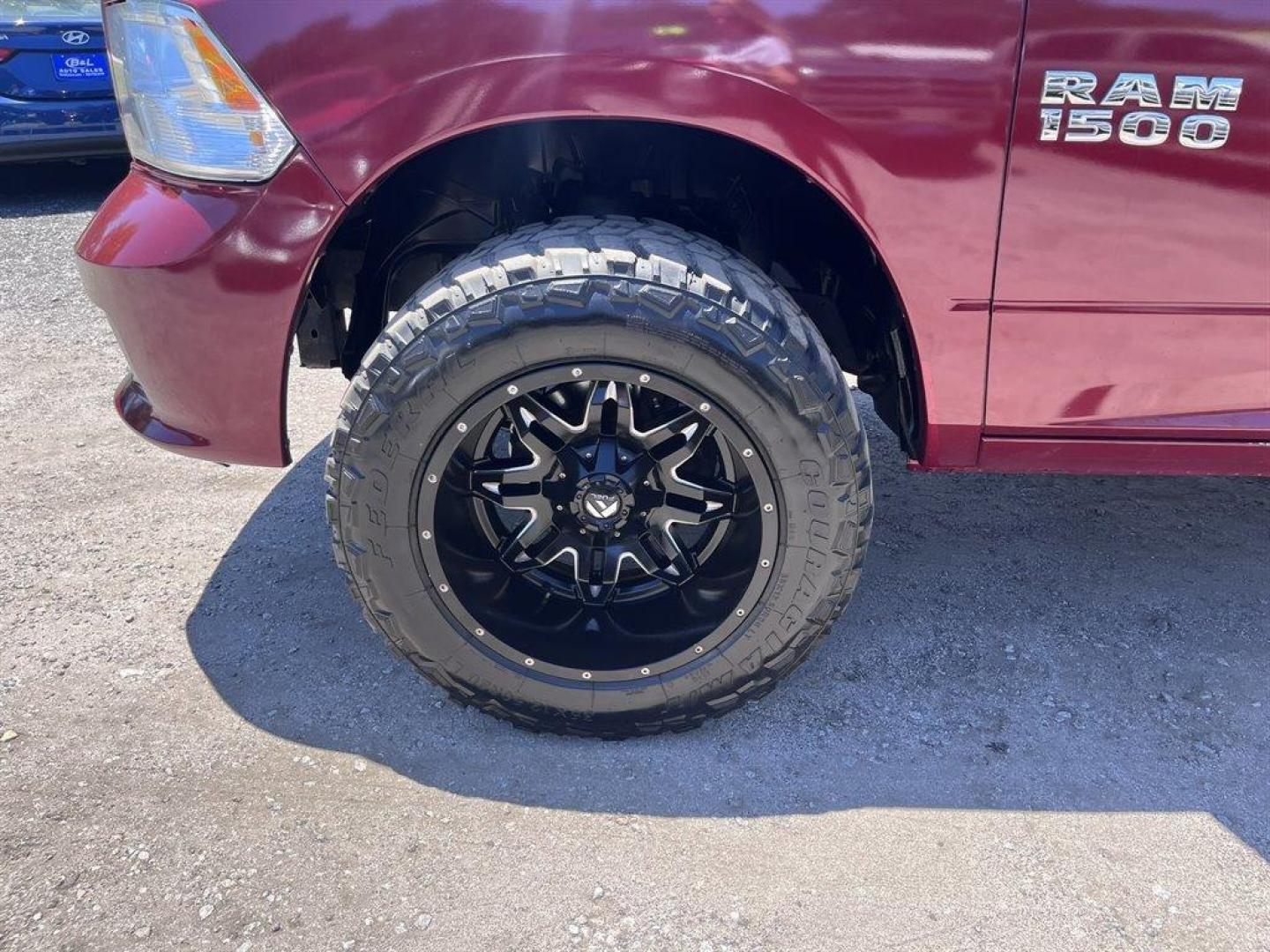 2014 Burgundy /Grey Ram 1500 (1C6RR7FT1ES) with an 5.7l V8 Smpi Hemi 5.7l engine, Automatic transmission, located at 745 East Steele Rd., West Columbia, SC, 29170, (803) 755-9148, 33.927212, -81.148483 - Special Internet Price! 2014 Ram 1500 Tradesman with Bluetooth, AM/FM radio, Cruise control, 4X4, Black cloth interior, Rear fold up split bench seat, Keyless entry, Air conditioning, Powered windows, Powered door locks, Plus more! - Photo#31